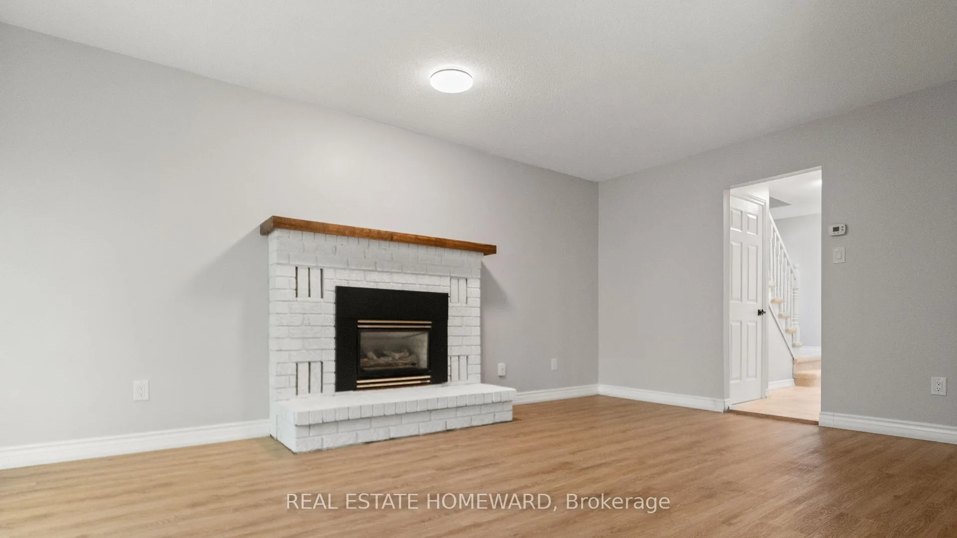 Photo 7 of 39 Tomahawk Drive, Grimsby, Grimsby East — HOMEH