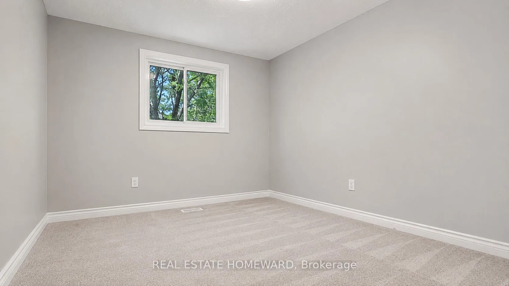 Photo 12 of 39 Tomahawk Drive, Grimsby, Grimsby East — HOMEH