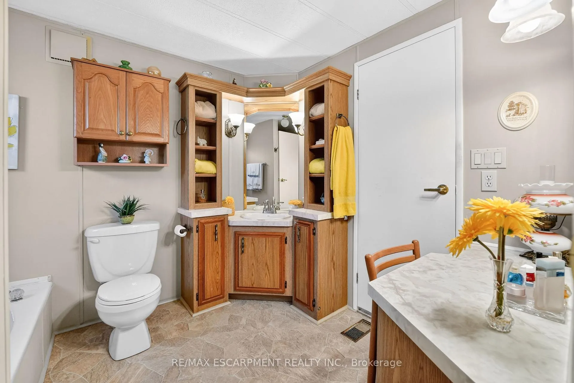 Photo 15 of 4450 David Lane, Lincoln, Beamsville — HOMEH
