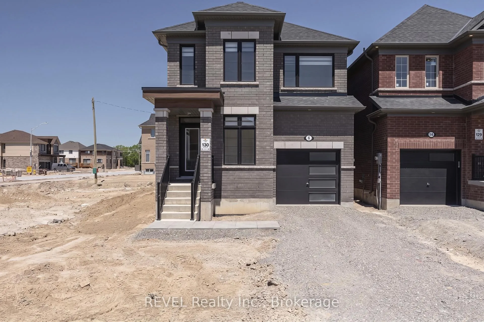 Photo 2 of 6 Rackham Lane, Clarington, Courtice — HOMEH