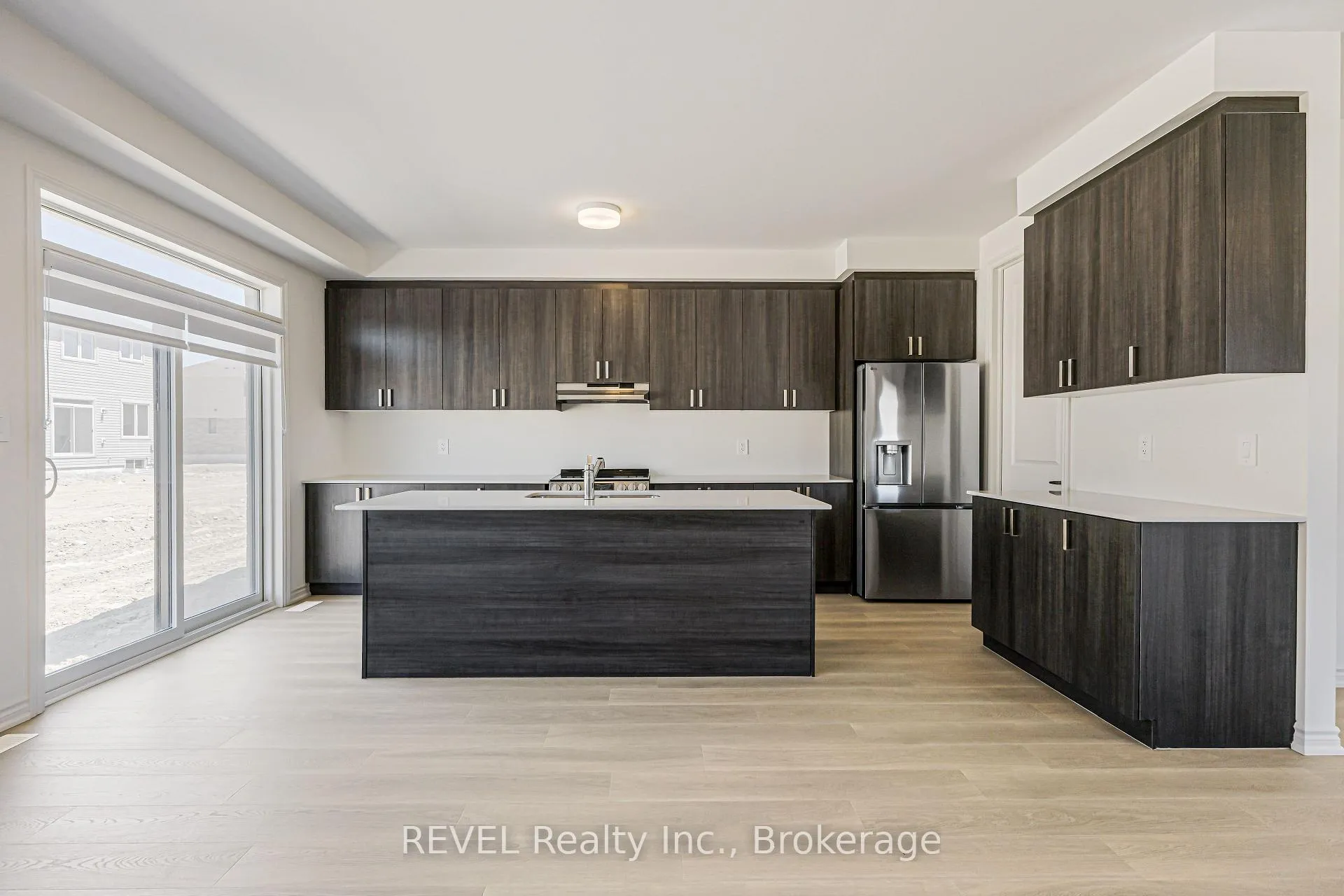 Photo 7 of 6 Rackham Lane, Clarington, Courtice — HOMEH