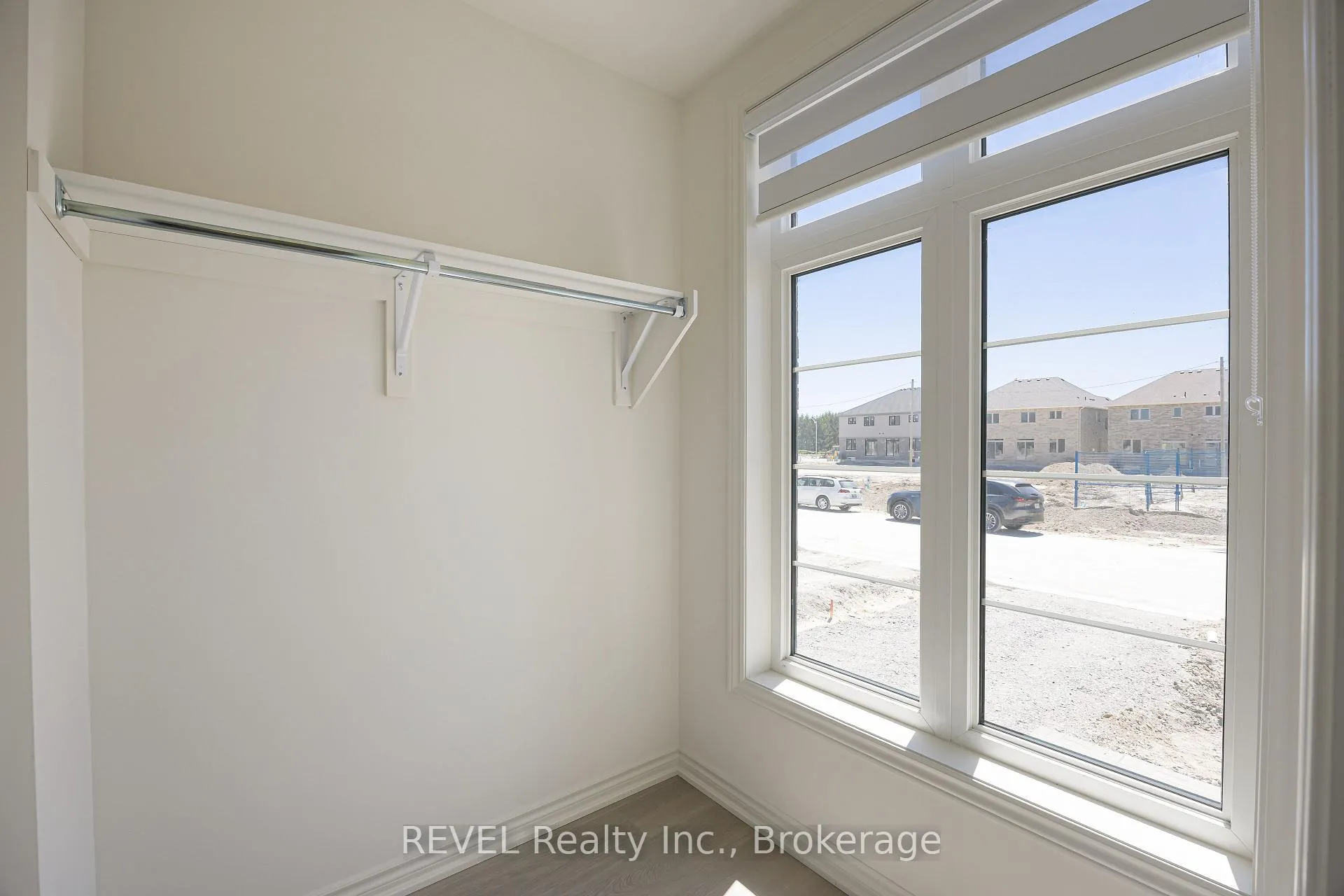 Photo 10 of 6 Rackham Lane, Clarington, Courtice — HOMEH