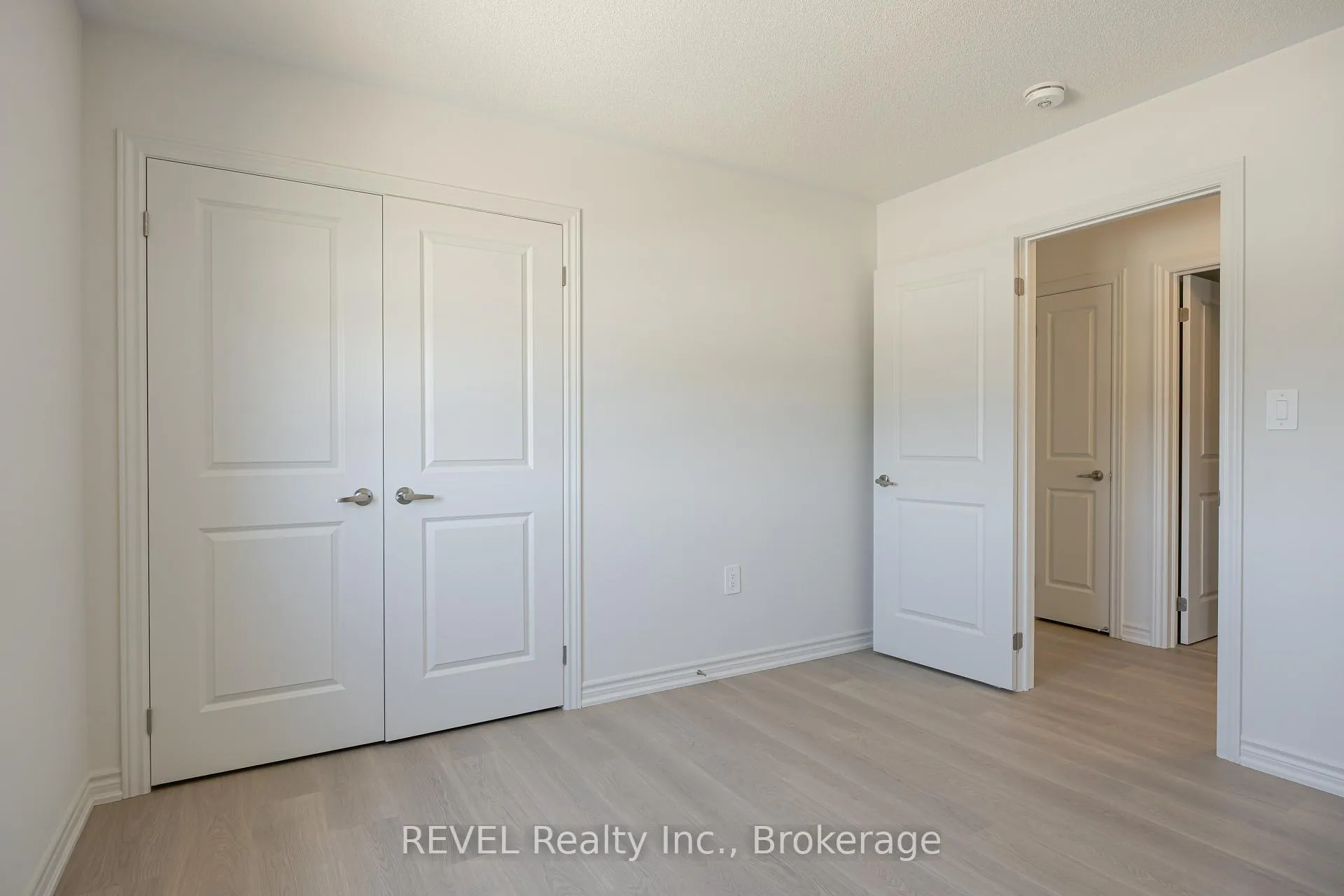 Photo 24 of 6 Rackham Lane, Clarington, Courtice — HOMEH