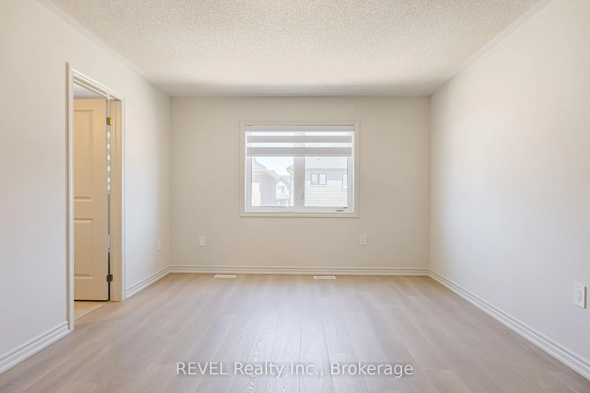 Photo 25 of 6 Rackham Lane, Clarington, Courtice — HOMEH