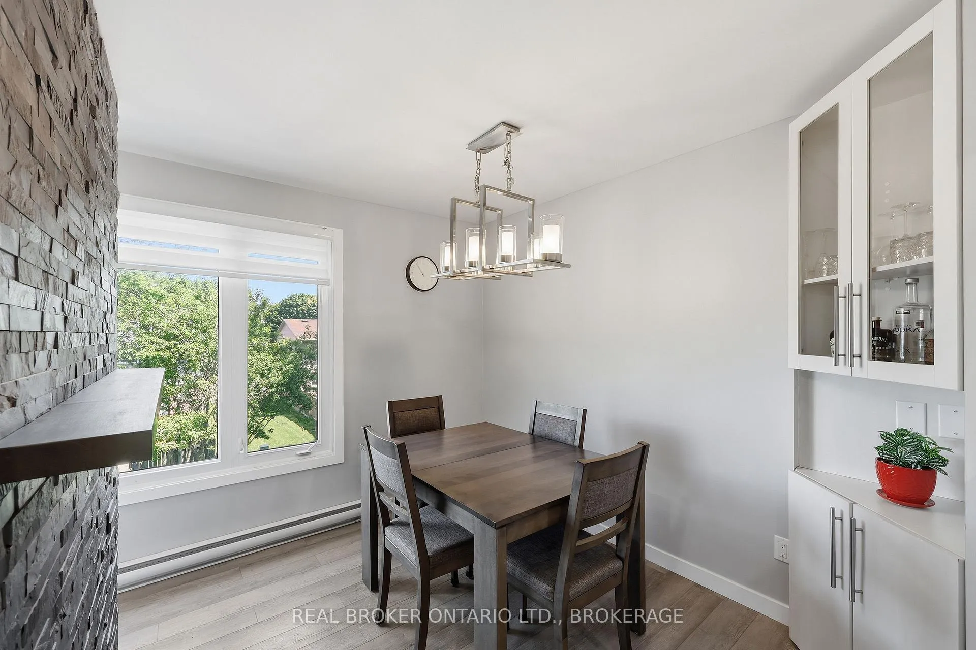Photo 8 of 31 Coventry Crescent, Kingston, West of Sir John A. Blvd — HOMEH