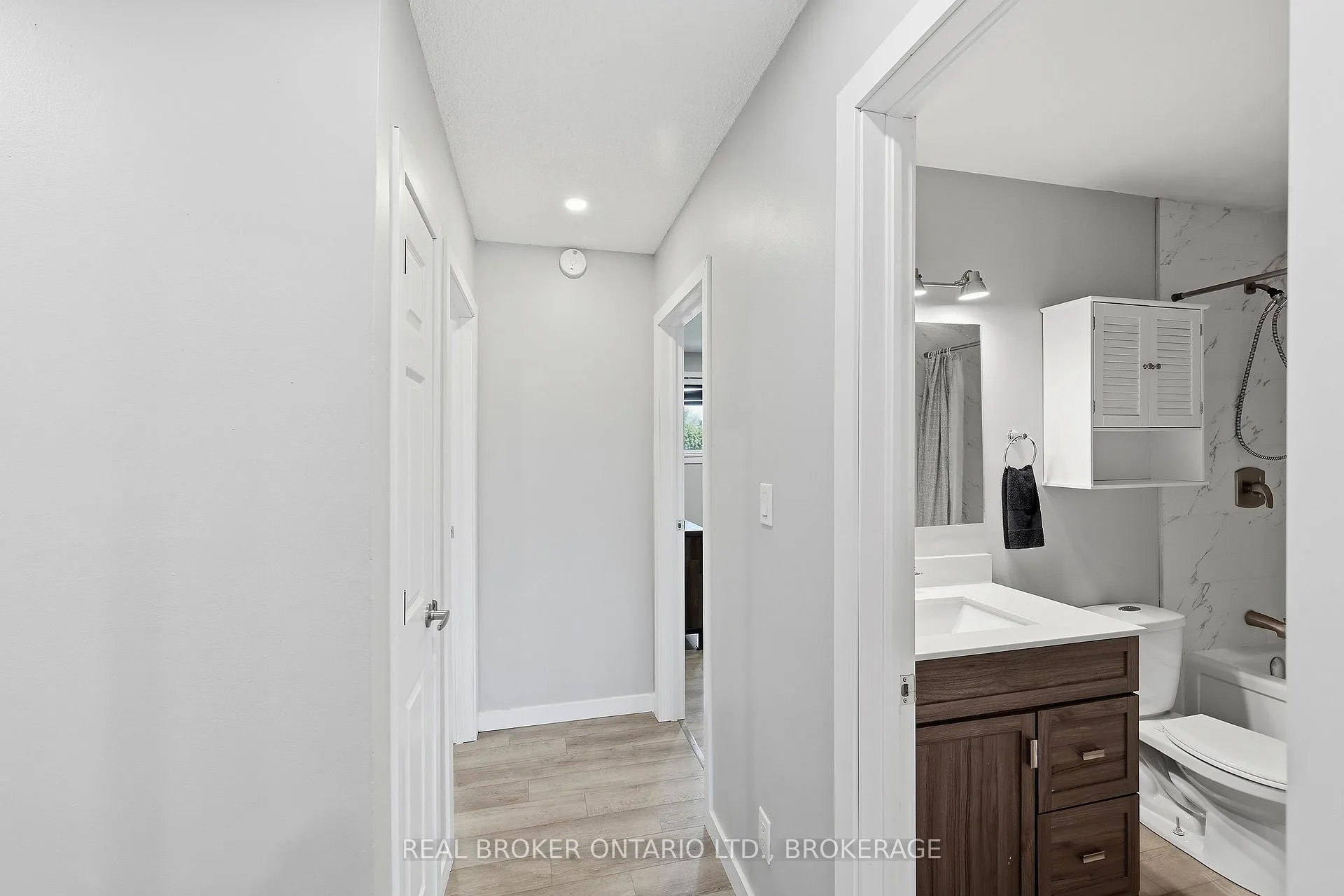 Photo 18 of 31 Coventry Crescent, Kingston, West of Sir John A. Blvd — HOMEH