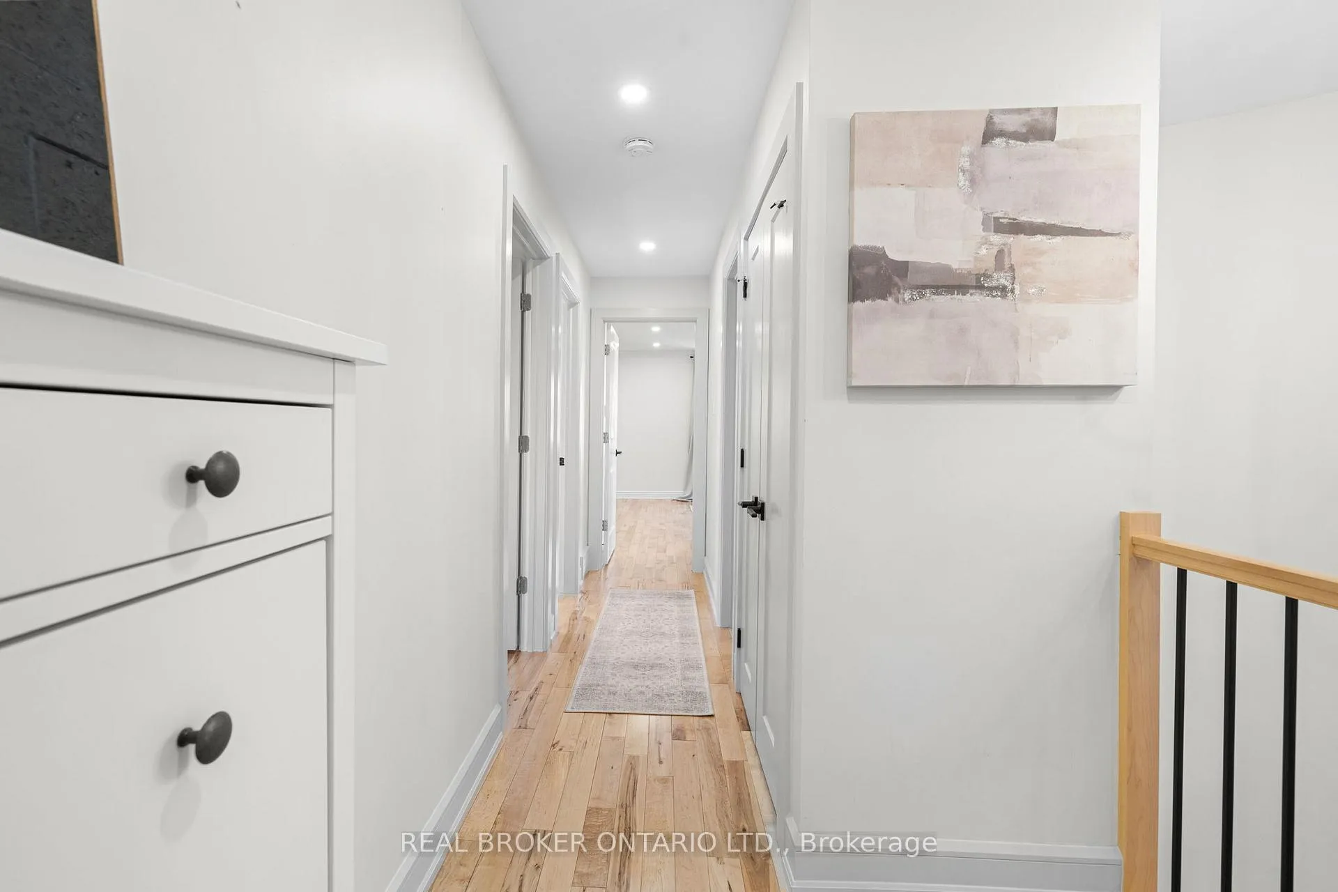Photo 32 of 2058 Wildflower Drive, Ottawa, Queenswood Heights South — HOMEH