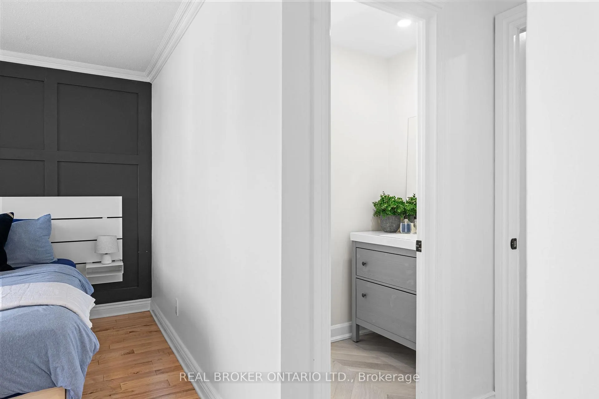 Photo 36 of 2058 Wildflower Drive, Ottawa, Queenswood Heights South — HOMEH