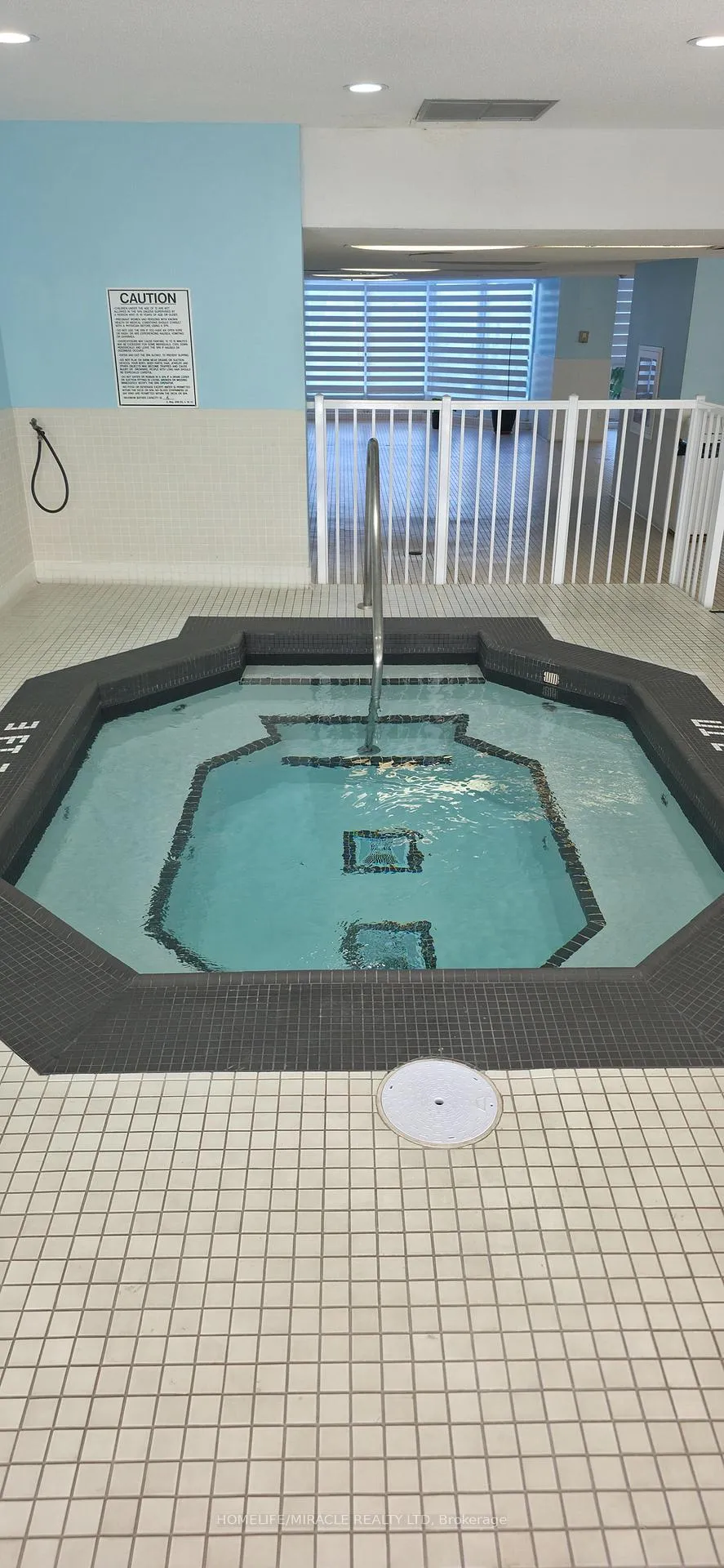 Photo 6 of Unit 1211, 3 Rowntree Road, Etobicoke, Mount Olive-Silverstone-Jamestown — HOMEH