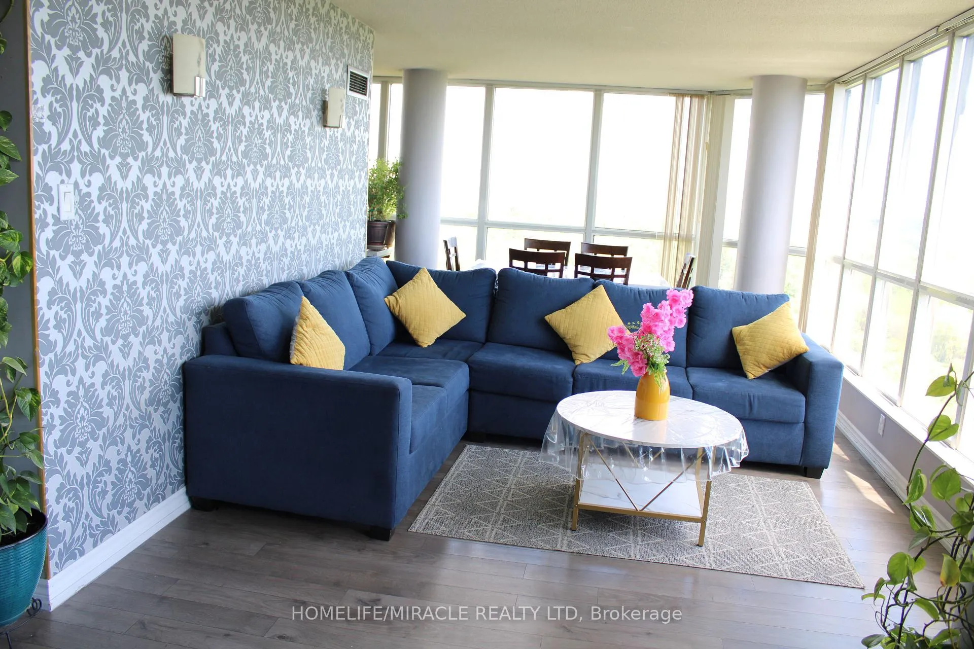 Photo 9 of Unit 1211, 3 Rowntree Road, Etobicoke, Mount Olive-Silverstone-Jamestown — HOMEH