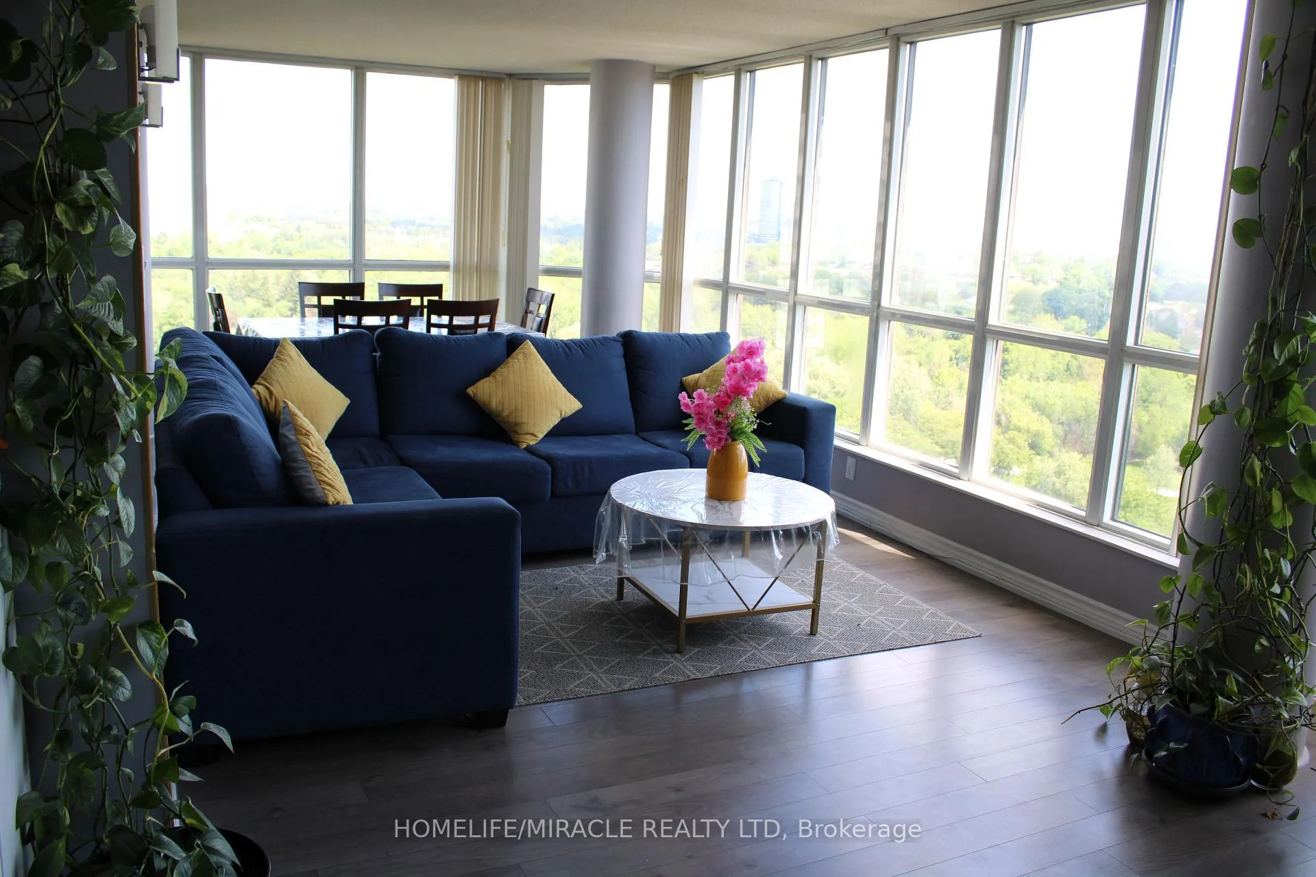 Photo 10 of Unit 1211, 3 Rowntree Road, Etobicoke, Mount Olive-Silverstone-Jamestown — HOMEH