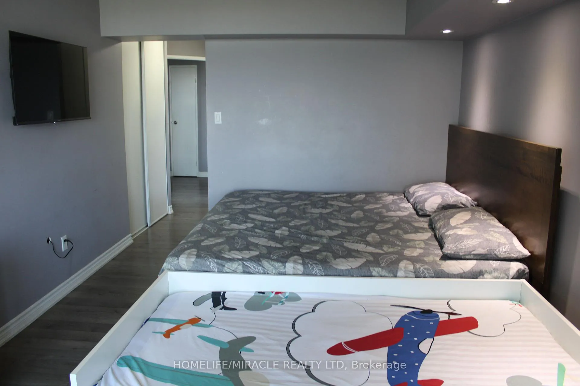 Photo 16 of Unit 1211, 3 Rowntree Road, Etobicoke, Mount Olive-Silverstone-Jamestown — HOMEH