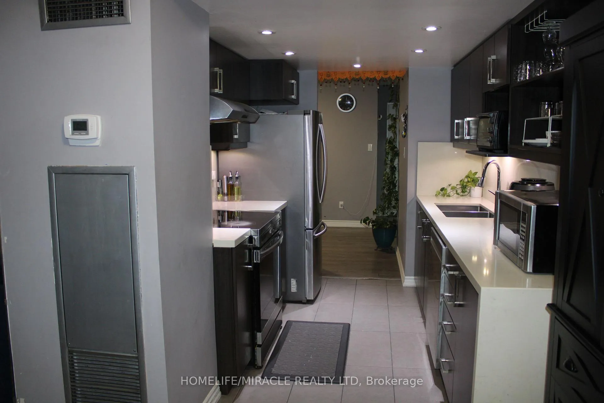 Photo 21 of Unit 1211, 3 Rowntree Road, Etobicoke, Mount Olive-Silverstone-Jamestown — HOMEH