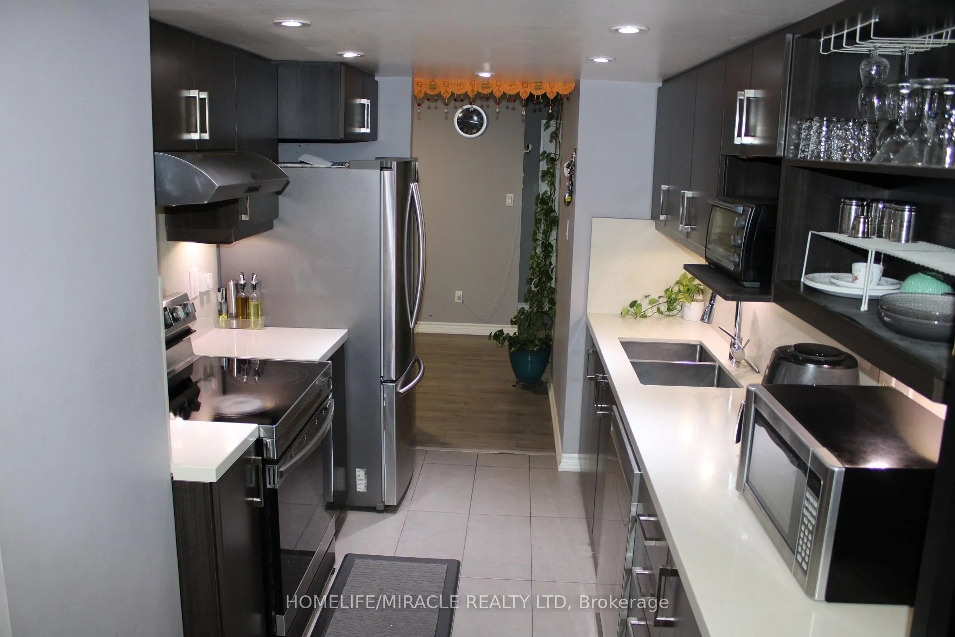 Photo 23 of Unit 1211, 3 Rowntree Road, Etobicoke, Mount Olive-Silverstone-Jamestown — HOMEH