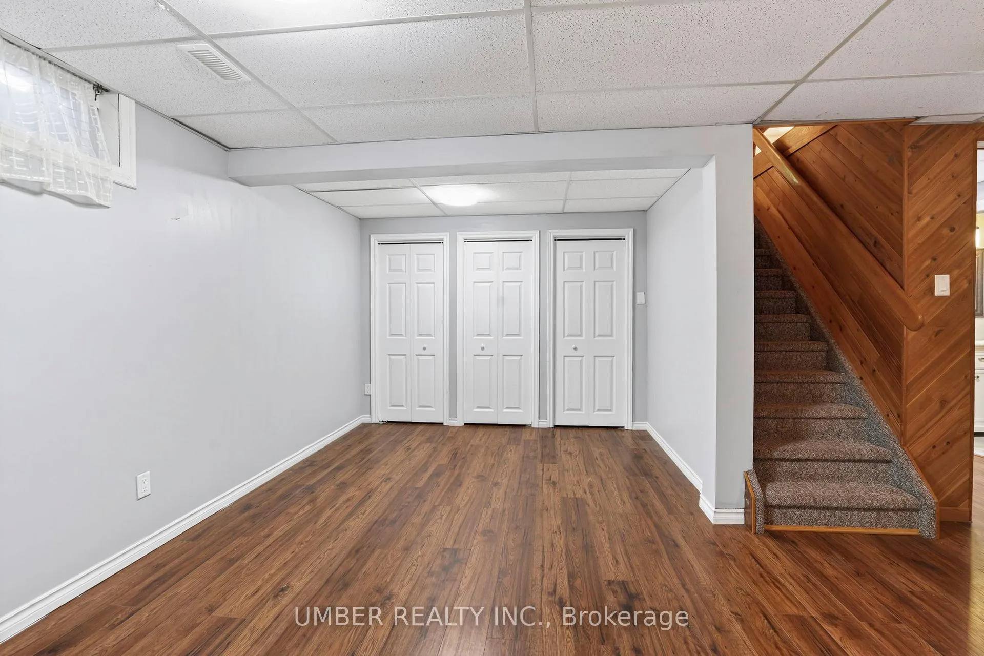Photo 32 of 258 Anglehart Avenue, Ottawa, Queenswood Heights South — HOMEH
