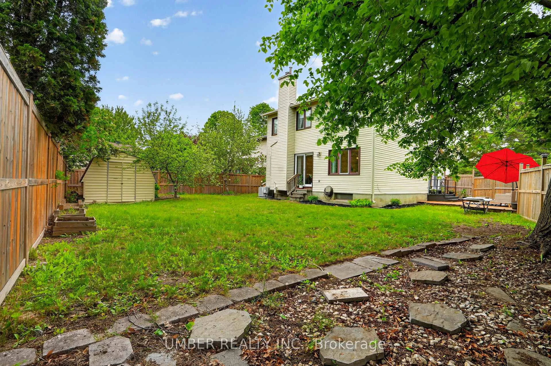 Photo 43 of 258 Anglehart Avenue, Ottawa, Queenswood Heights South — HOMEH