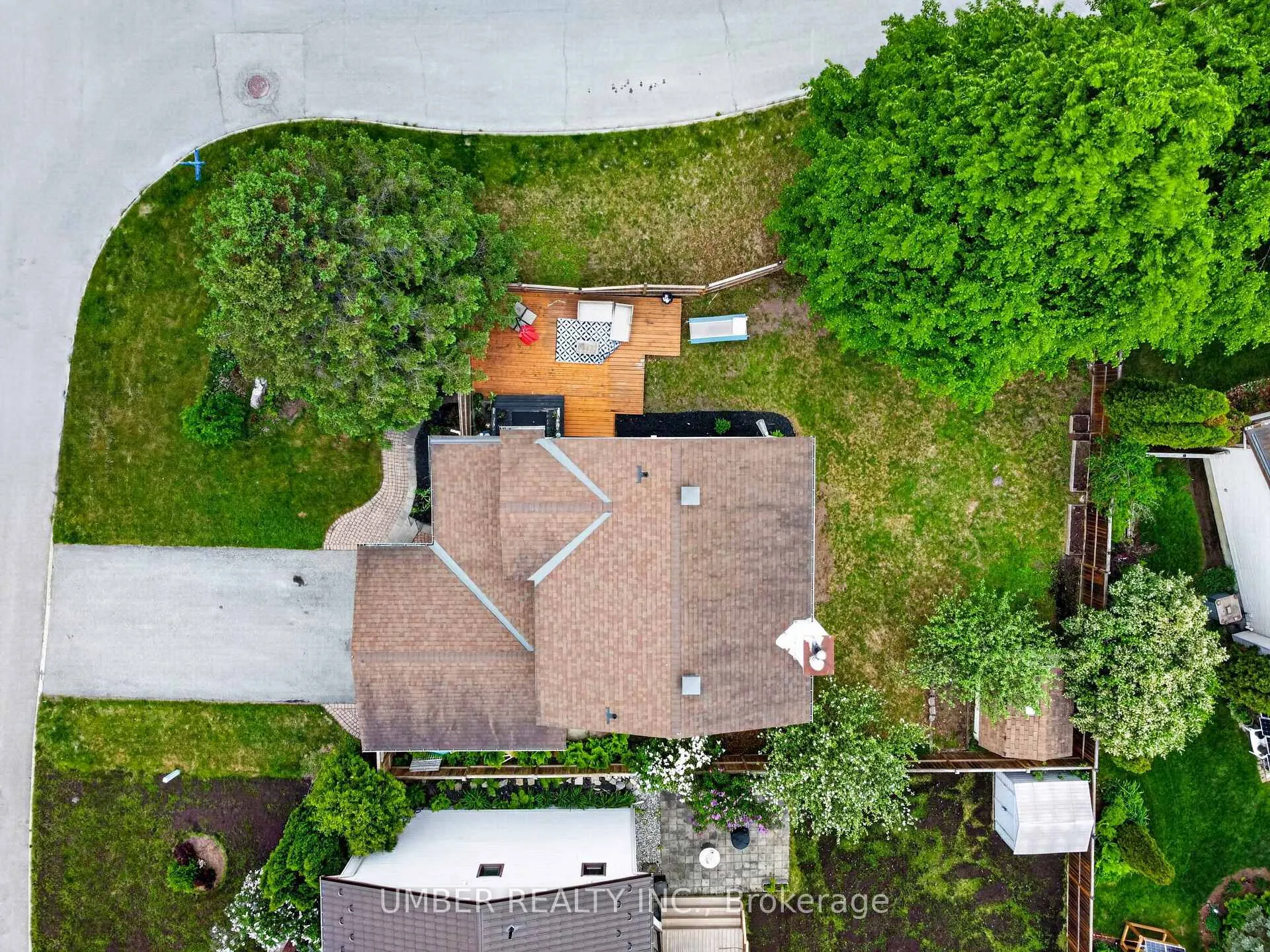 Photo 48 of 258 Anglehart Avenue, Ottawa, Queenswood Heights South — HOMEH