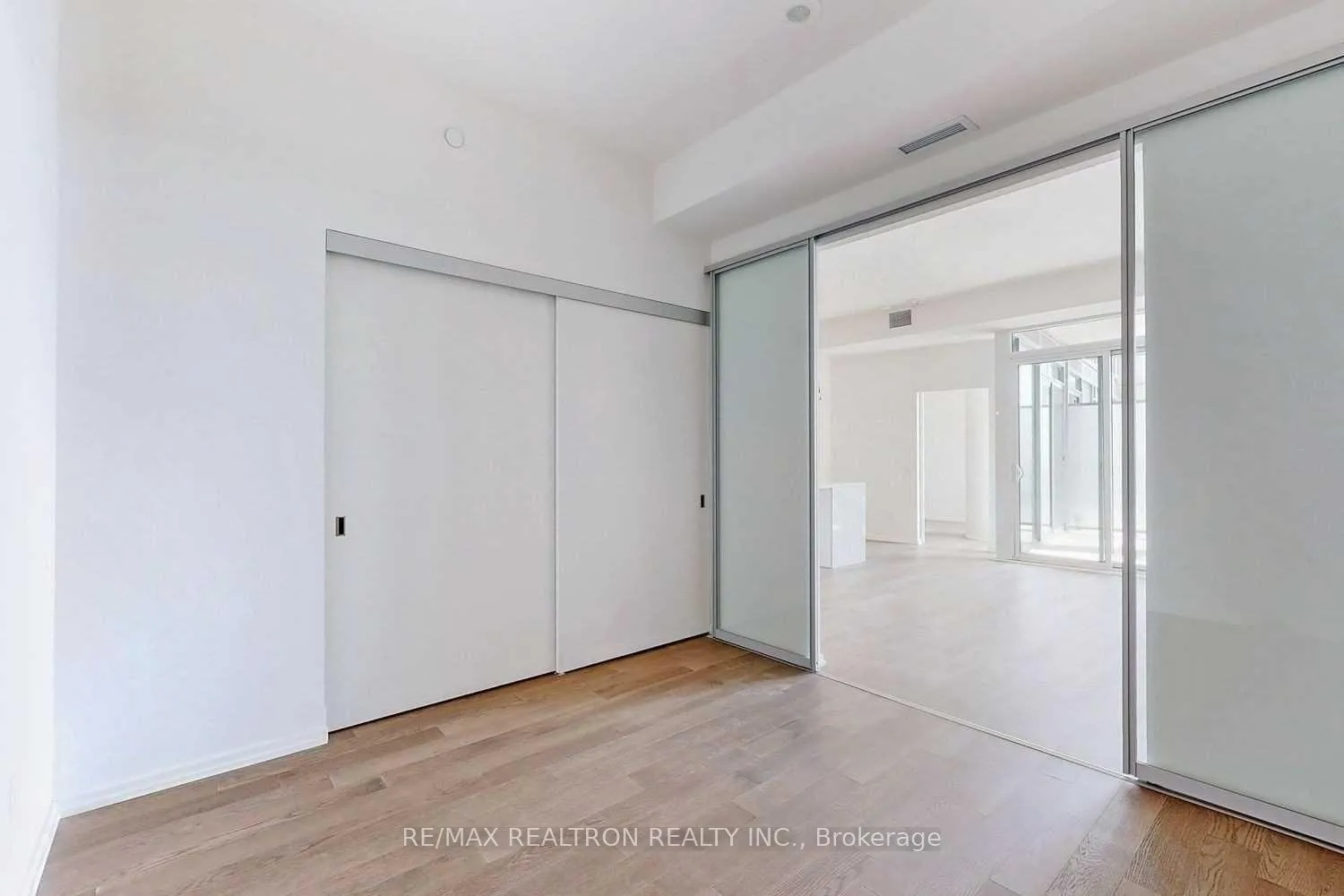 Photo 18 of Unit 1628, 5 Soudan Avenue, Toronto, Mount Pleasant West — HOMEH