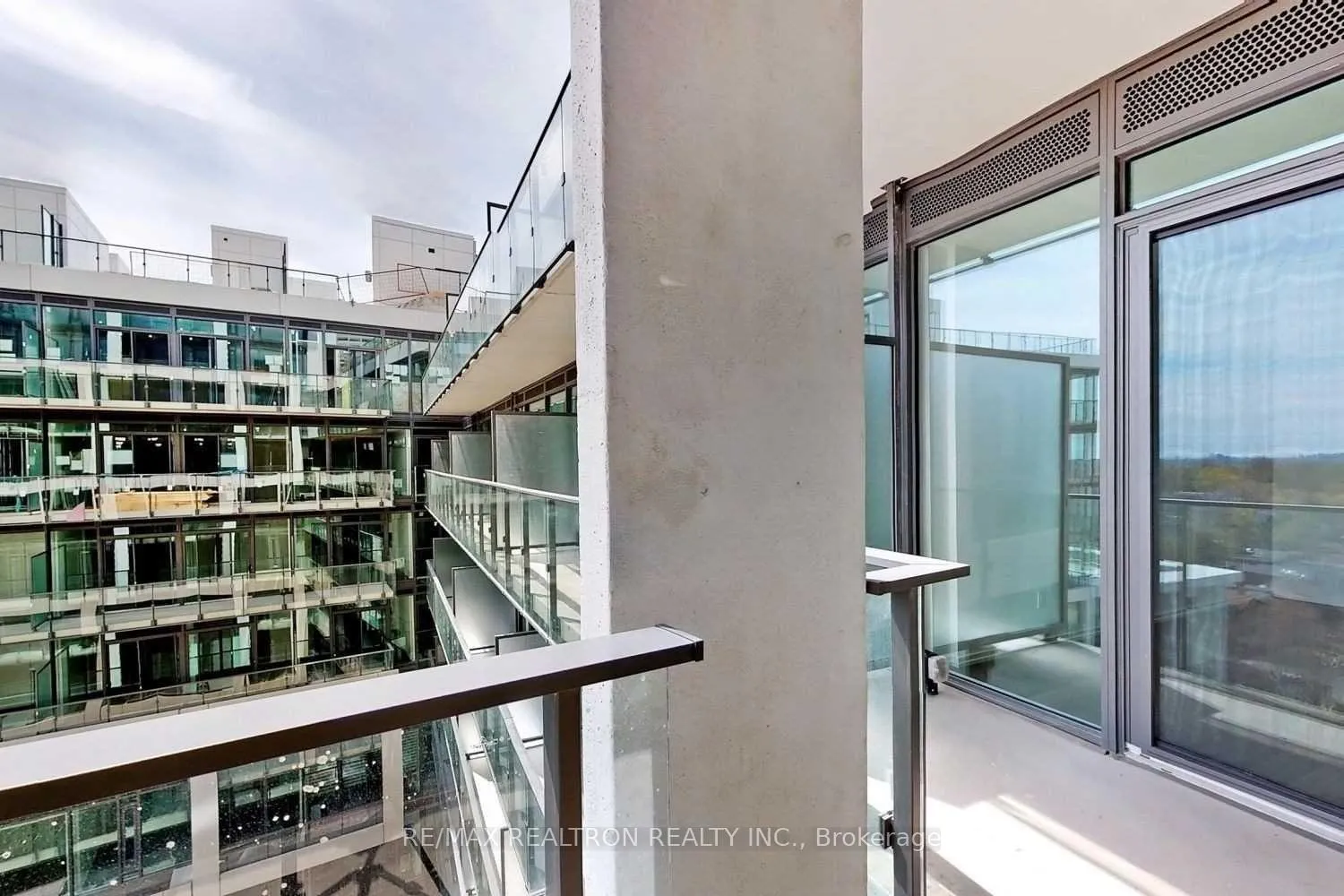 Photo 32 of Unit 1628, 5 Soudan Avenue, Toronto, Mount Pleasant West — HOMEH