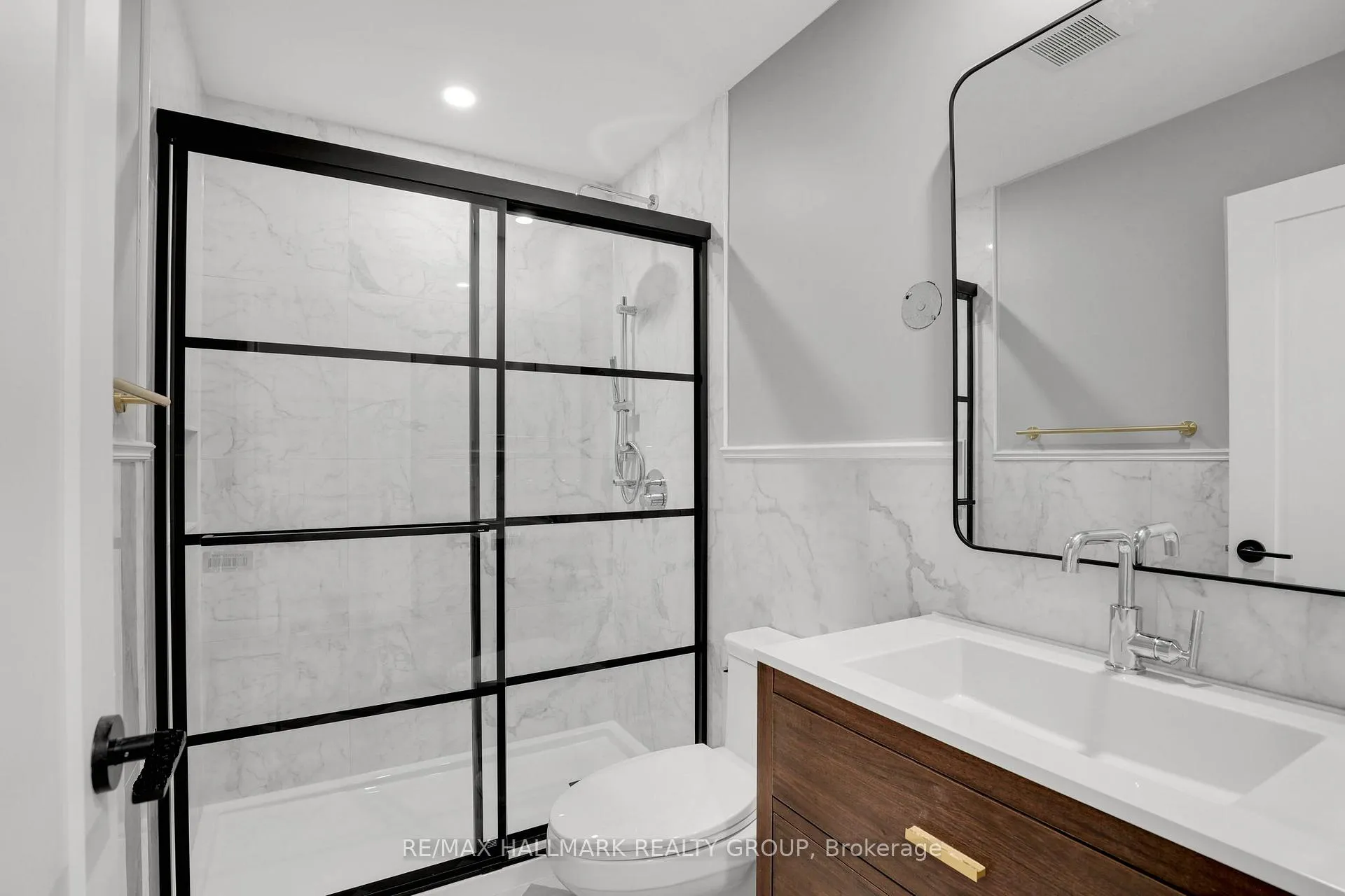 Photo 23 of Unit 3, 13 Ella Street, Ottawa, Glebe — HOMEH