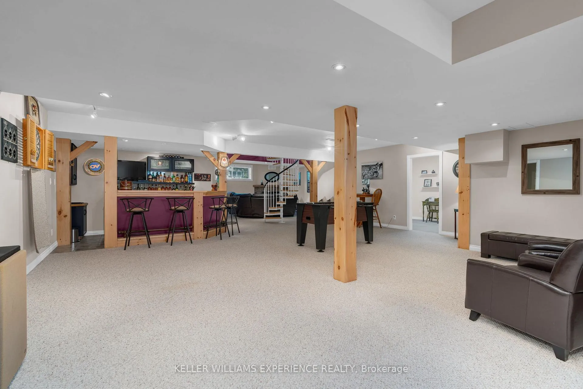 Photo 14 of 61 Highland Drive, Oro-Medonte, Horseshoe Valley — HOMEH