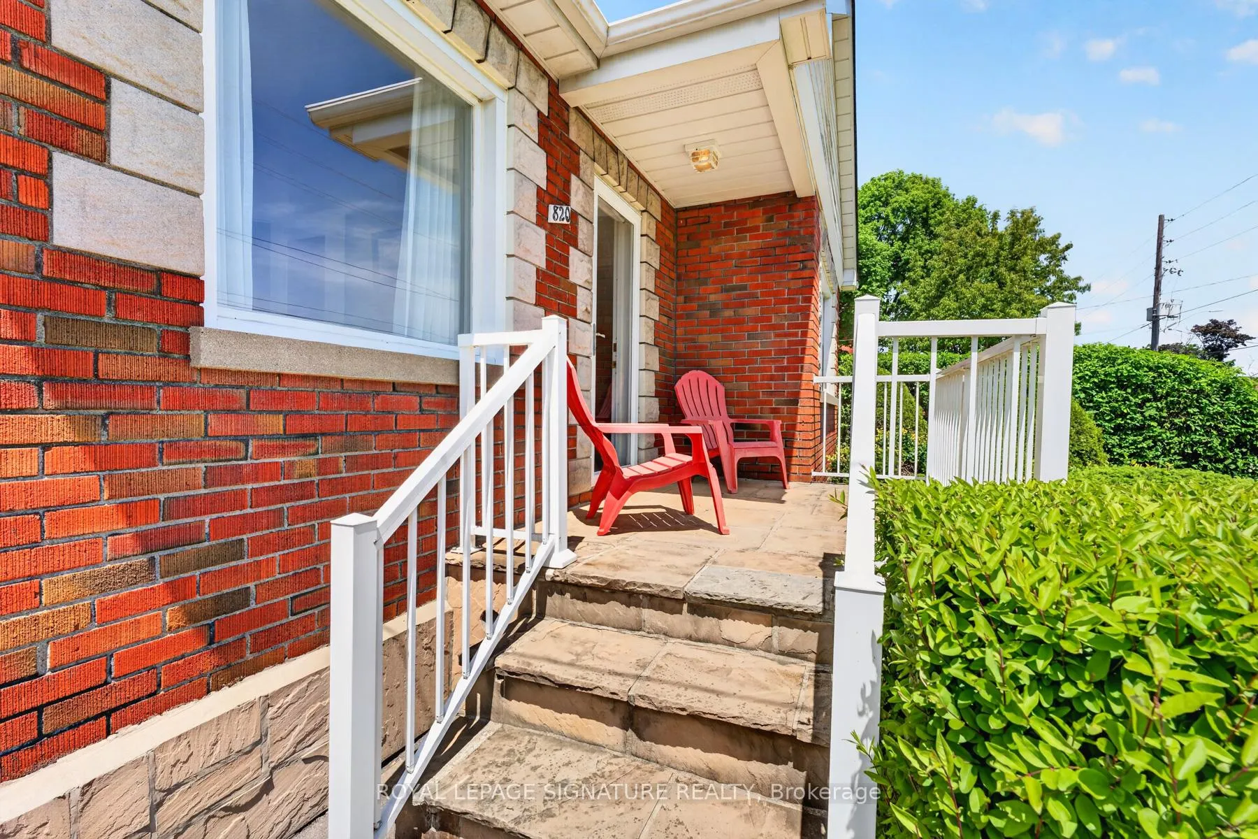 Photo 2 of 820 Simcoe Street N, Oshawa, Centennial — HOMEH