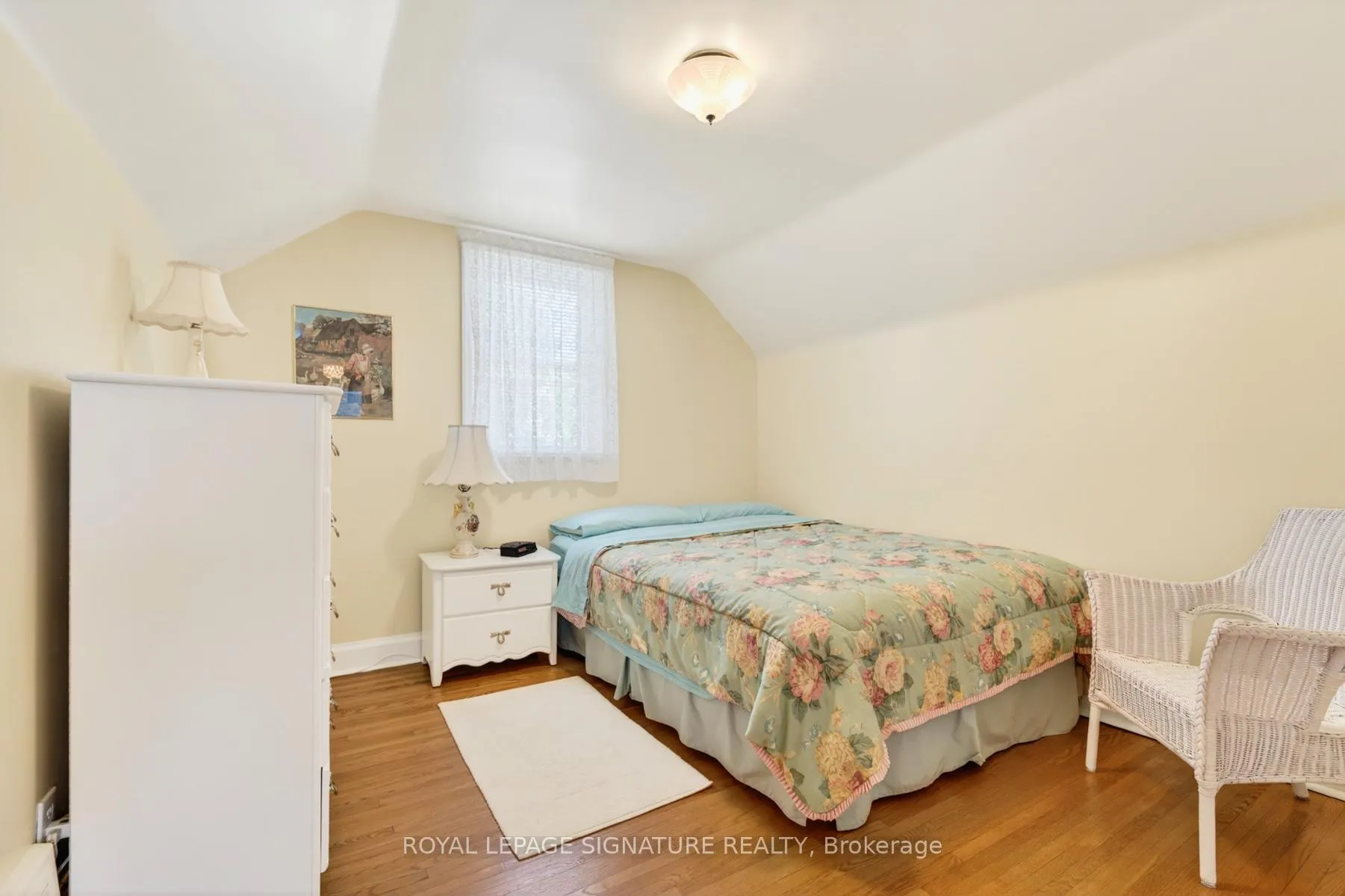 Photo 15 of 820 Simcoe Street N, Oshawa, Centennial — HOMEH