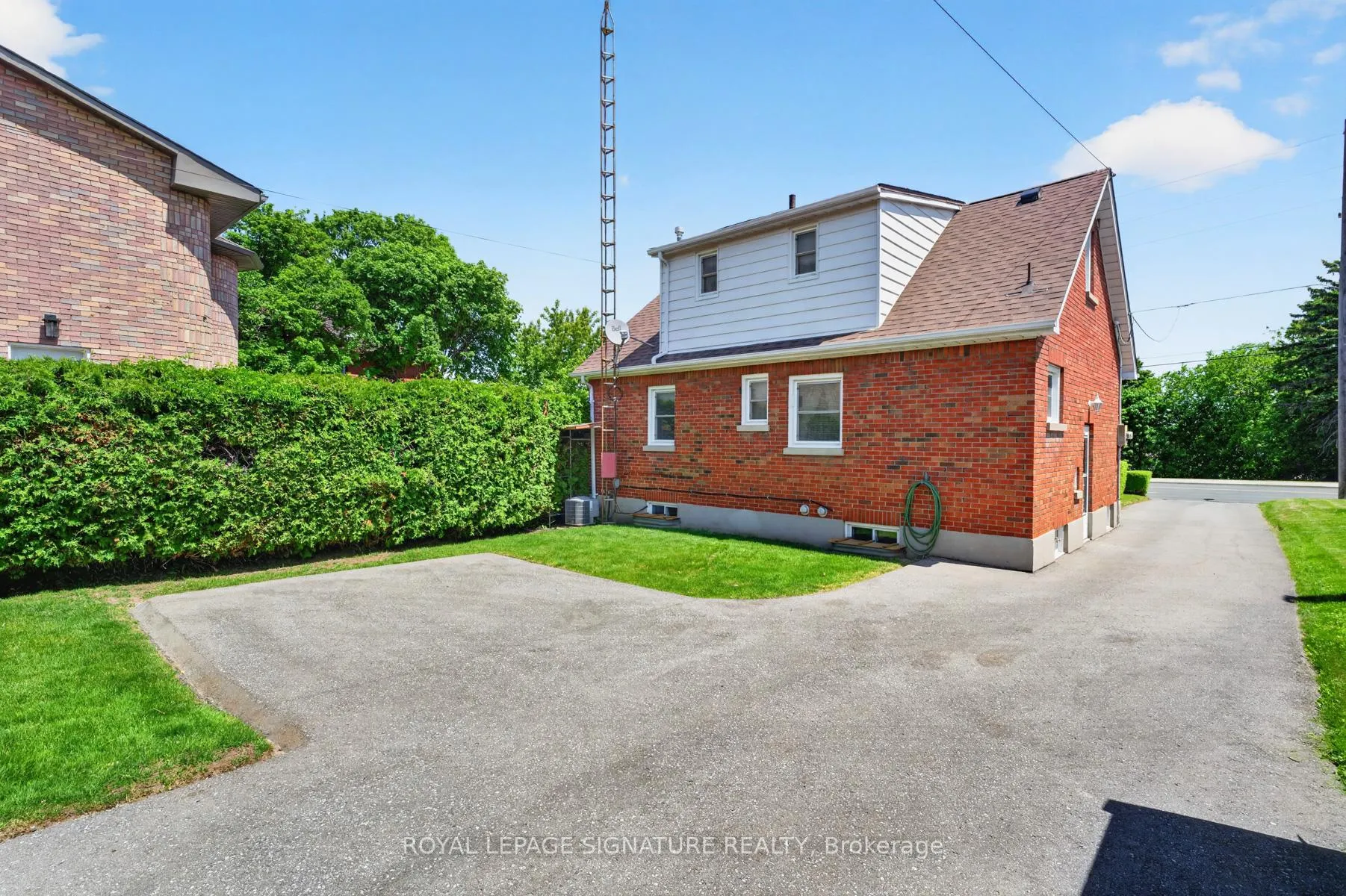 Photo 33 of 820 Simcoe Street N, Oshawa, Centennial — HOMEH