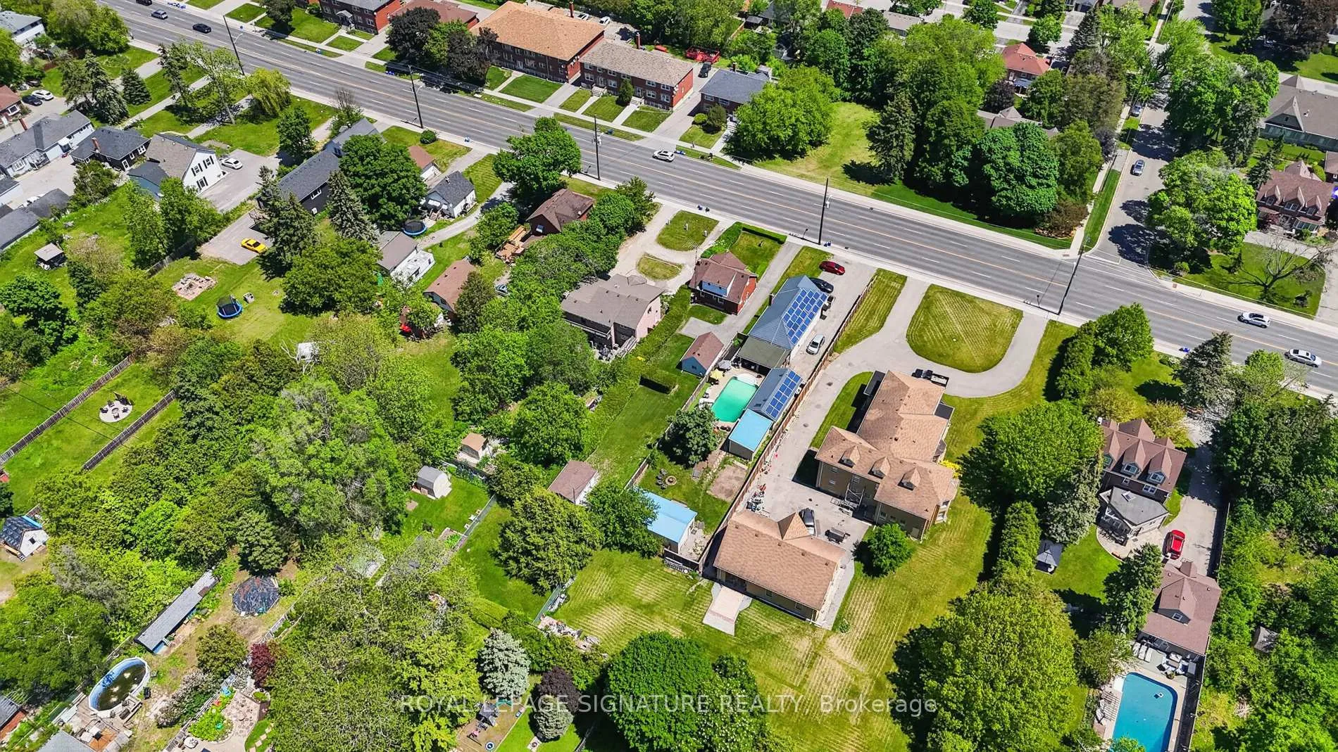 Photo 42 of 820 Simcoe Street N, Oshawa, Centennial — HOMEH