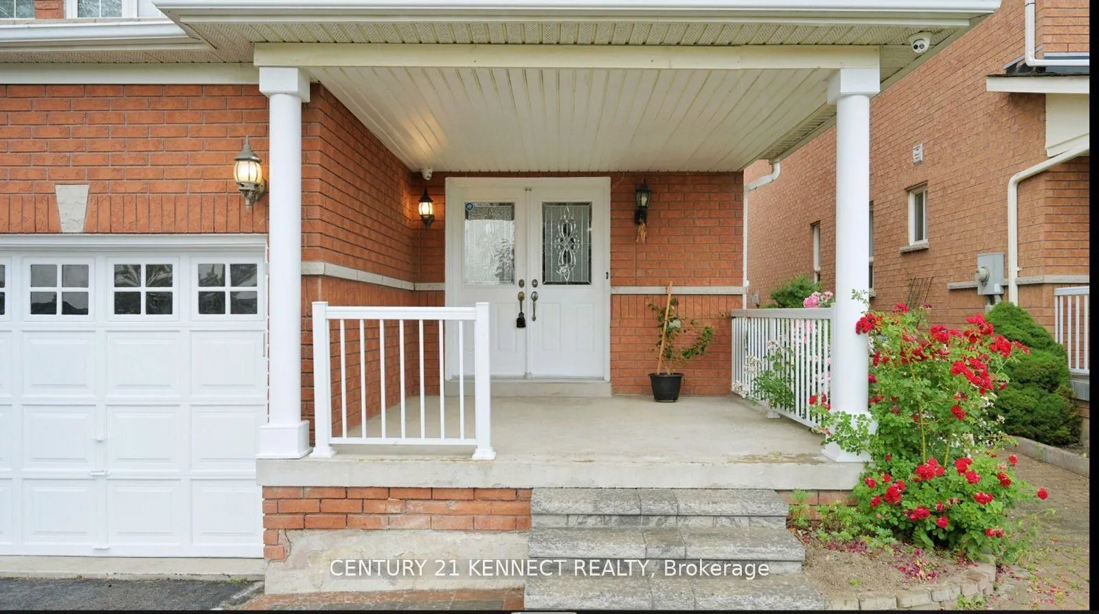 Photo 3 of 134 Medland Avenue, Whitby, Williamsburg — HOMEH