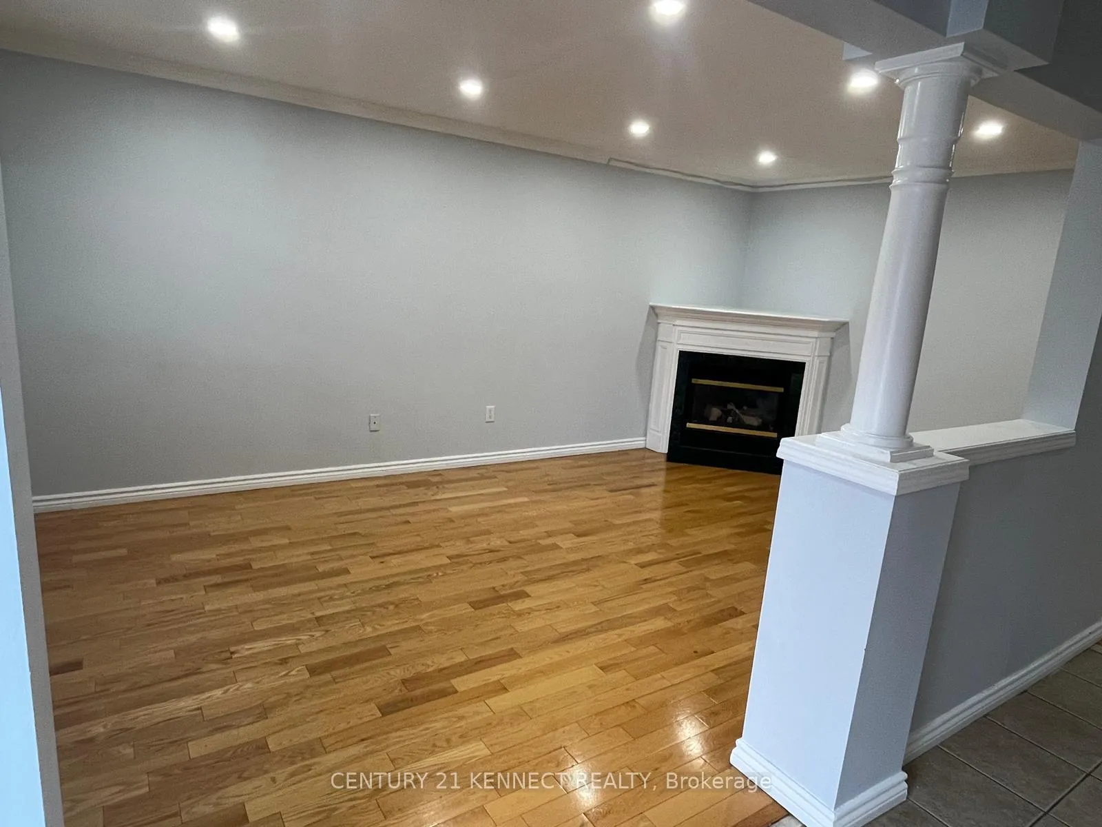 Photo 7 of 134 Medland Avenue, Whitby, Williamsburg — HOMEH