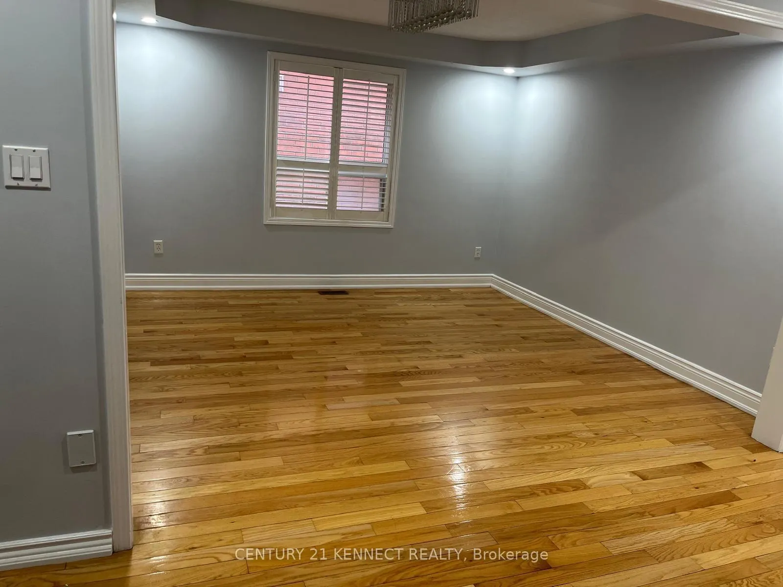 Photo 15 of 134 Medland Avenue, Whitby, Williamsburg — HOMEH