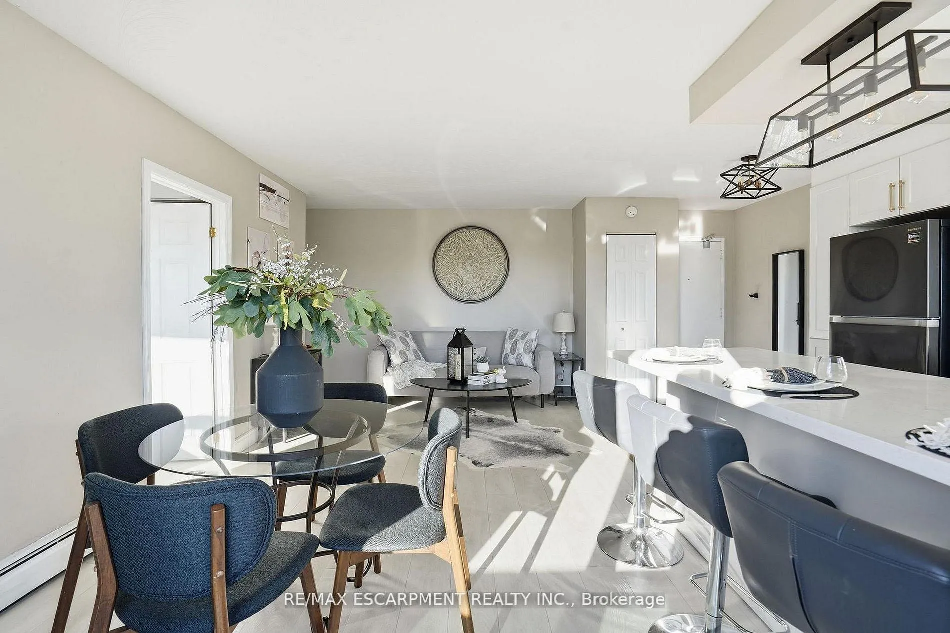 Photo 5 of Unit 38, 2373 King Street E, Hamilton, Glenview — HOMEH