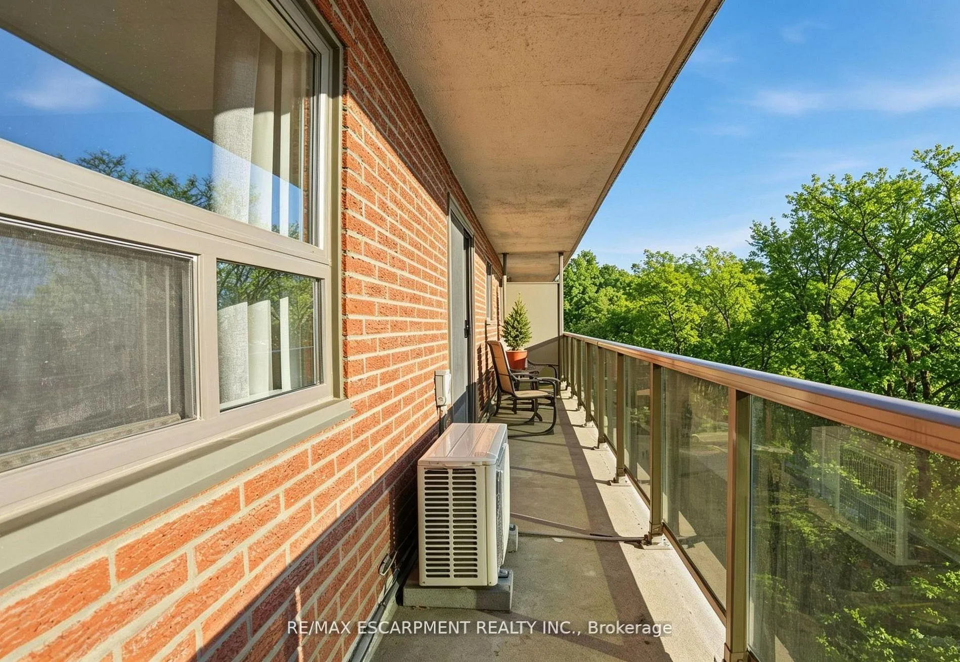 Photo 8 of Unit 38, 2373 King Street E, Hamilton, Glenview — HOMEH