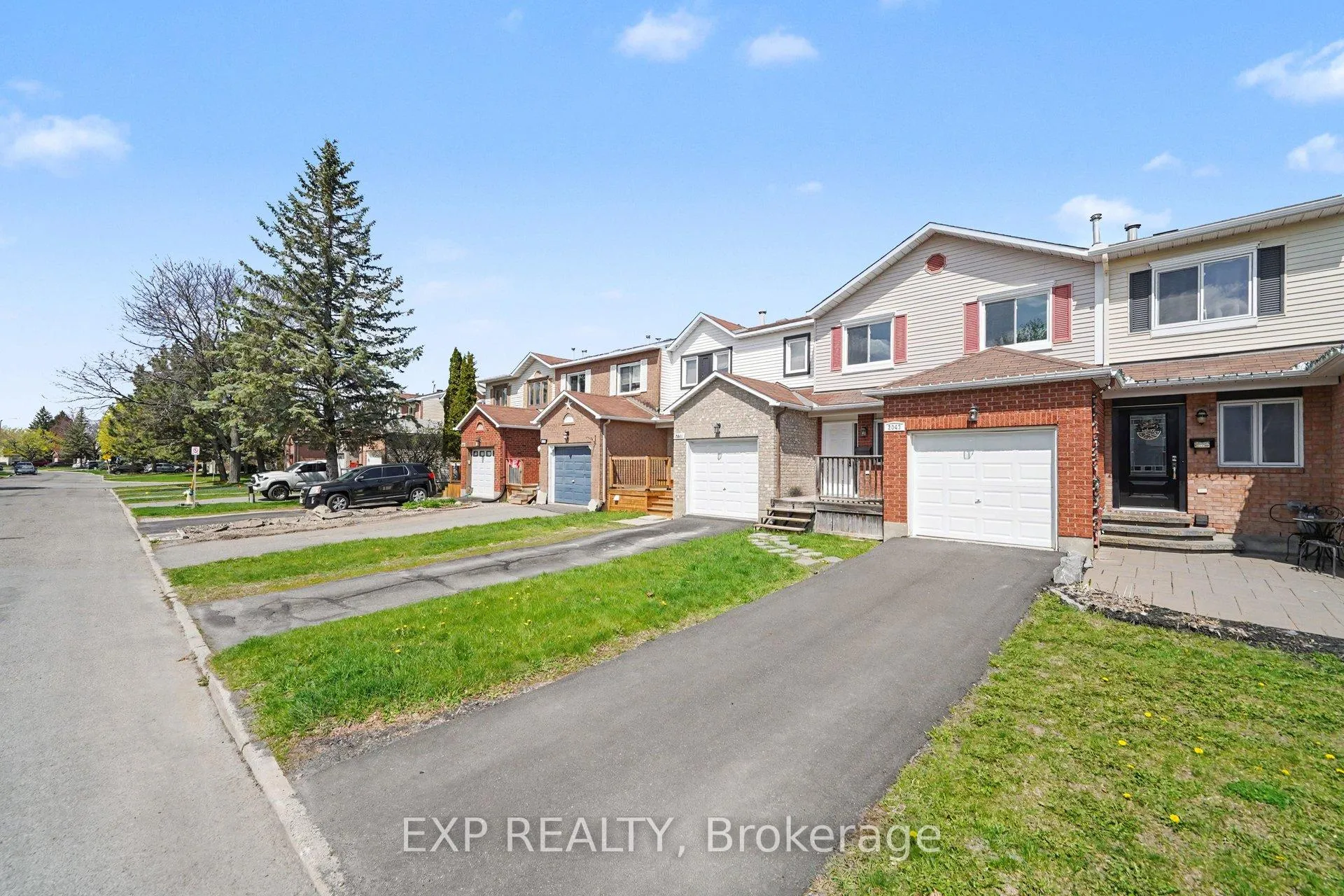Photo 1 of 2043 Sunland Drive, Ottawa, Fallingbrook/Gardenway South — HOMEH