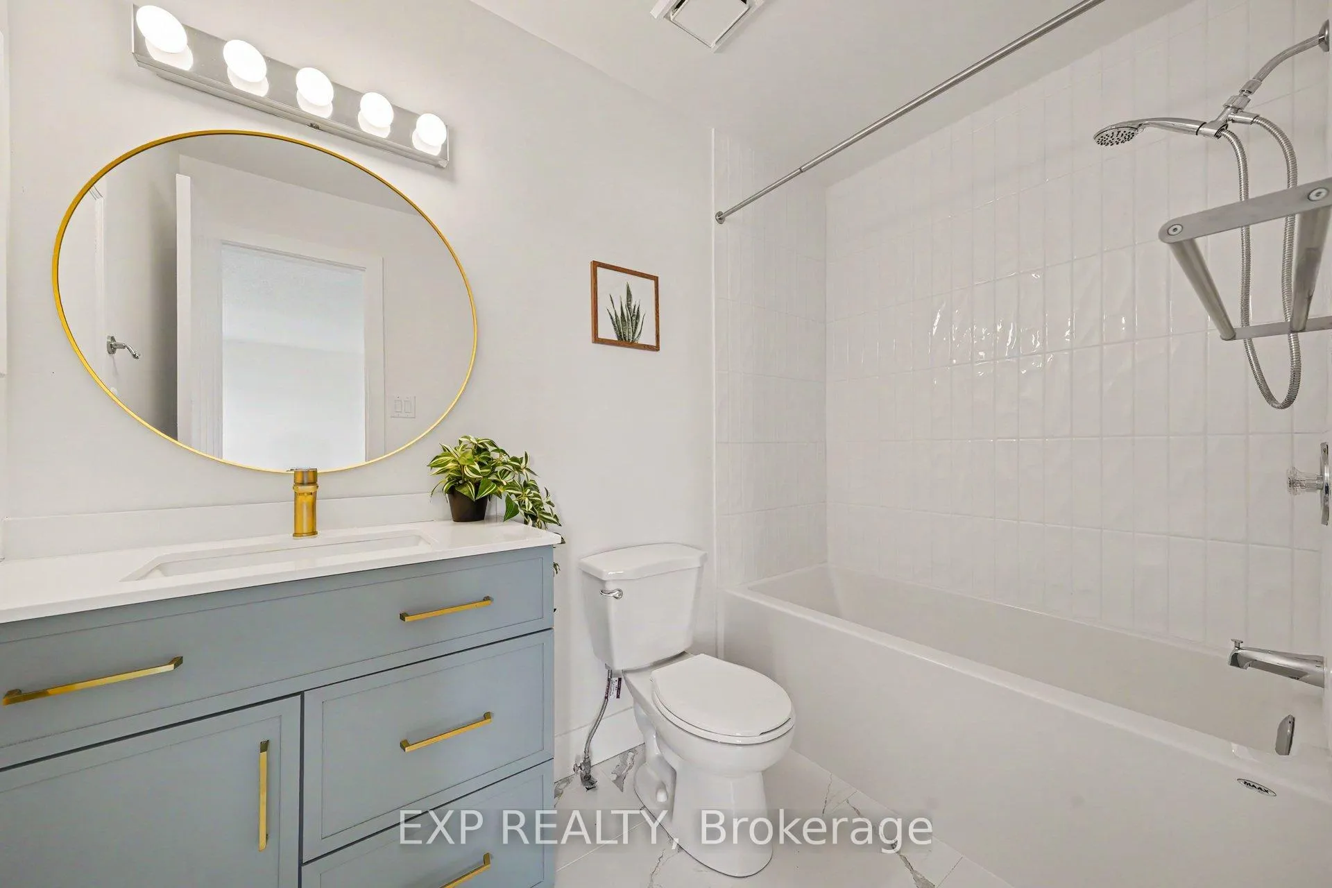 Photo 15 of 2043 Sunland Drive, Ottawa, Fallingbrook/Gardenway South — HOMEH