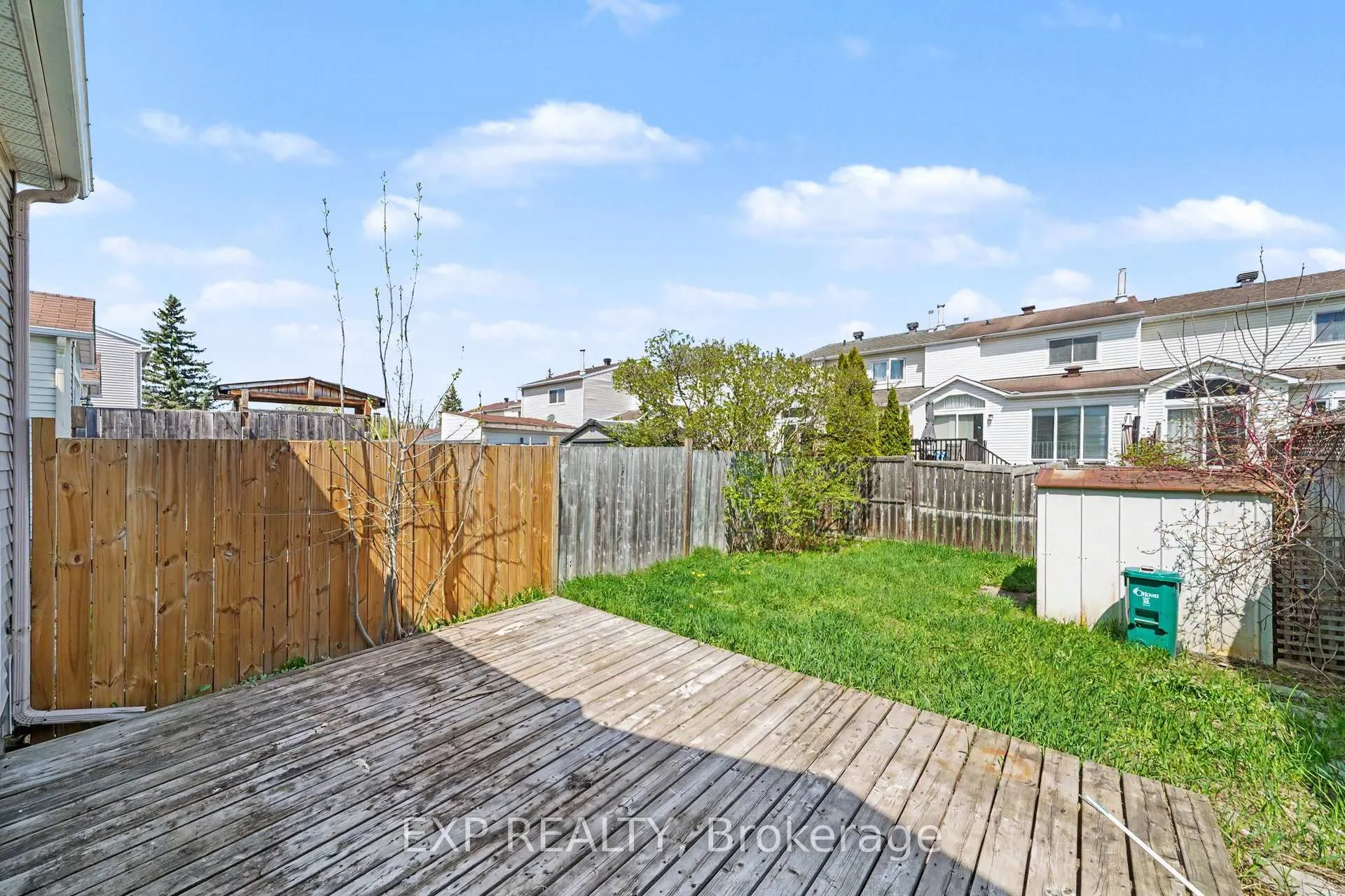 Photo 19 of 2043 Sunland Drive, Ottawa, Fallingbrook/Gardenway South — HOMEH