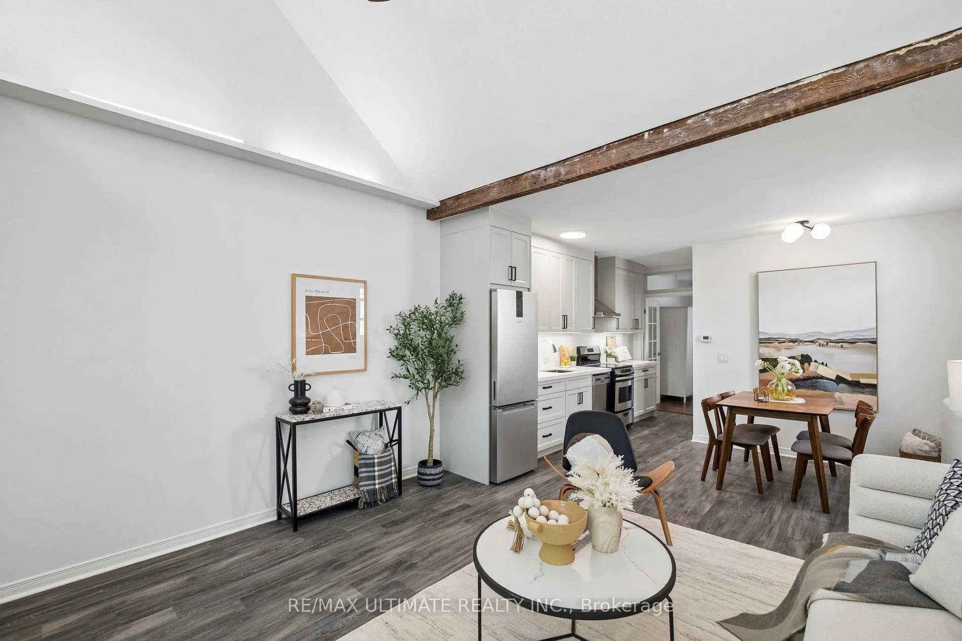 Photo 10 of 132 Hanson Street, Toronto, Woodbine Corridor — HOMEH