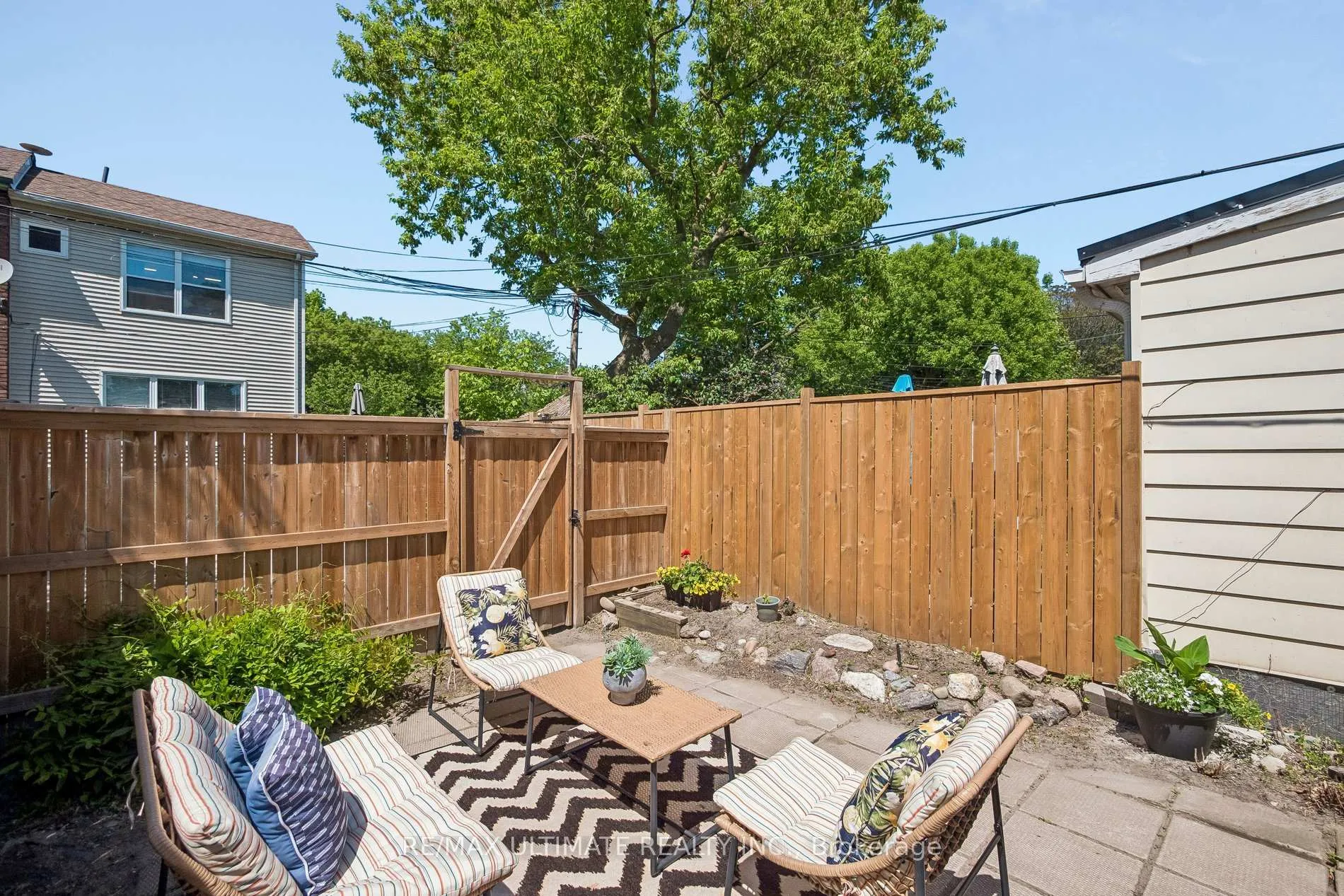 Photo 31 of 132 Hanson Street, Toronto, Woodbine Corridor — HOMEH