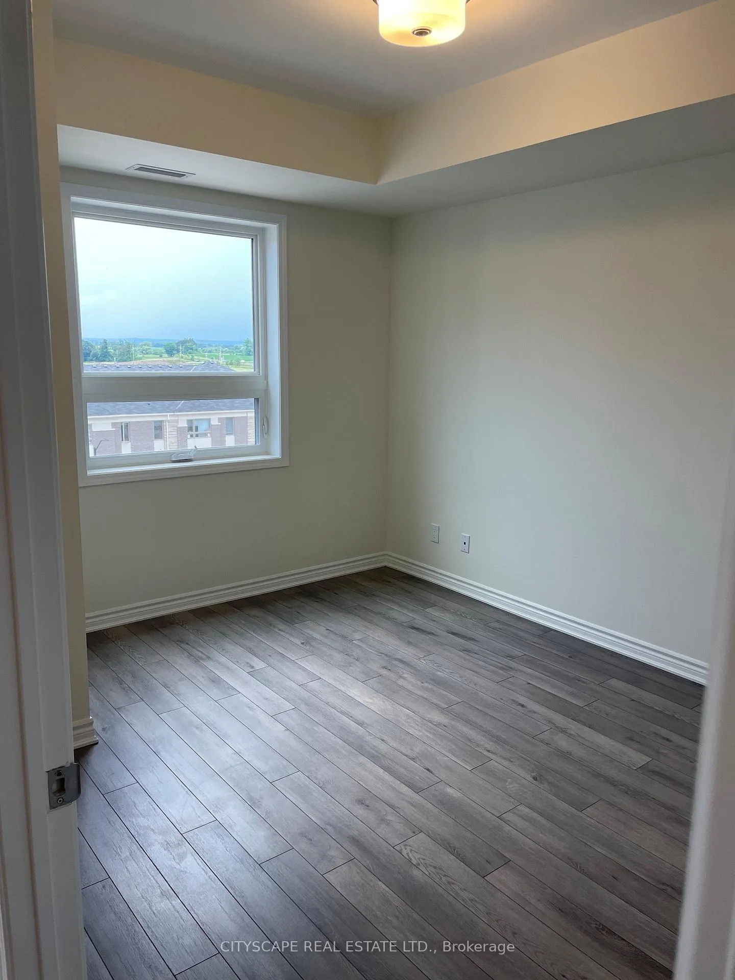 Photo 9 of Unit 502, 200 Lagerfeld Drive, Brampton, Northwest Brampton — HOMEH