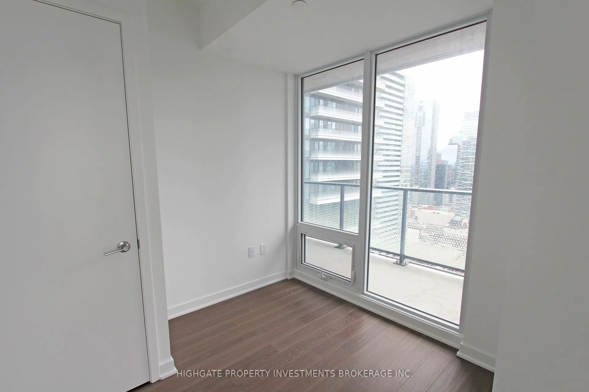 Photo 10 of Unit 3602, 115 Blue Jays Way, Toronto, Waterfront Communities — HOMEH