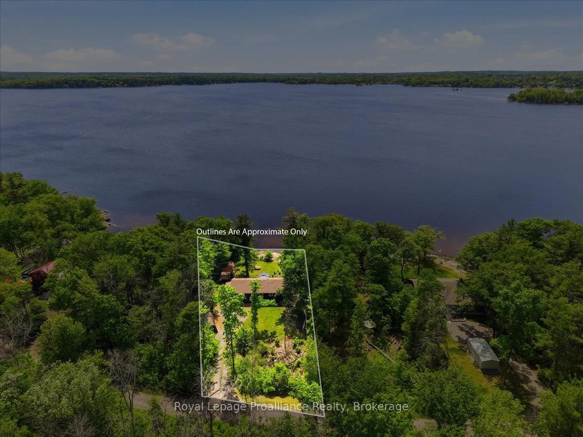 Photo 2 of 304 Lakeview Lane, Tweed, Hungerford (Twp) — HOMEH