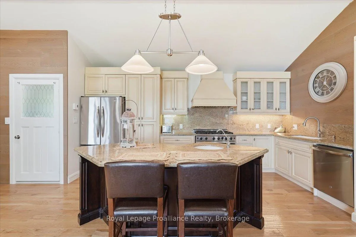 Photo 6 of 304 Lakeview Lane, Tweed, Hungerford (Twp) — HOMEH