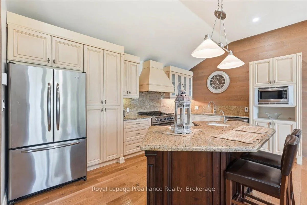 Photo 7 of 304 Lakeview Lane, Tweed, Hungerford (Twp) — HOMEH