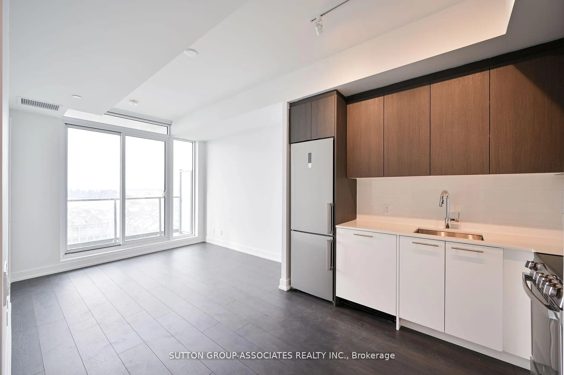 Photo 2 of Unit 1010, 215 Veterans Drive, Brampton, Northwest Brampton — HOMEH