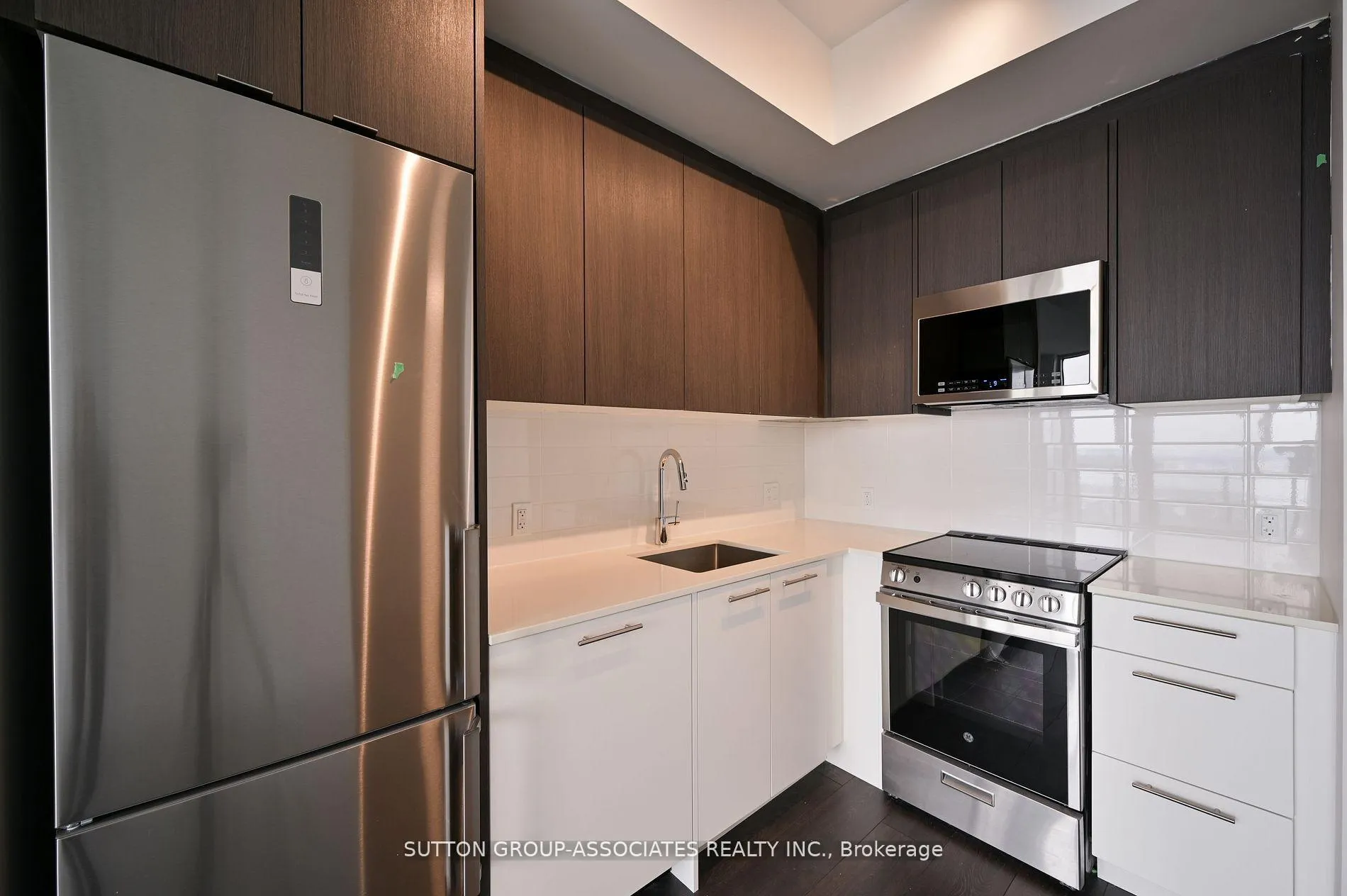 Photo 3 of Unit 1010, 215 Veterans Drive, Brampton, Northwest Brampton — HOMEH