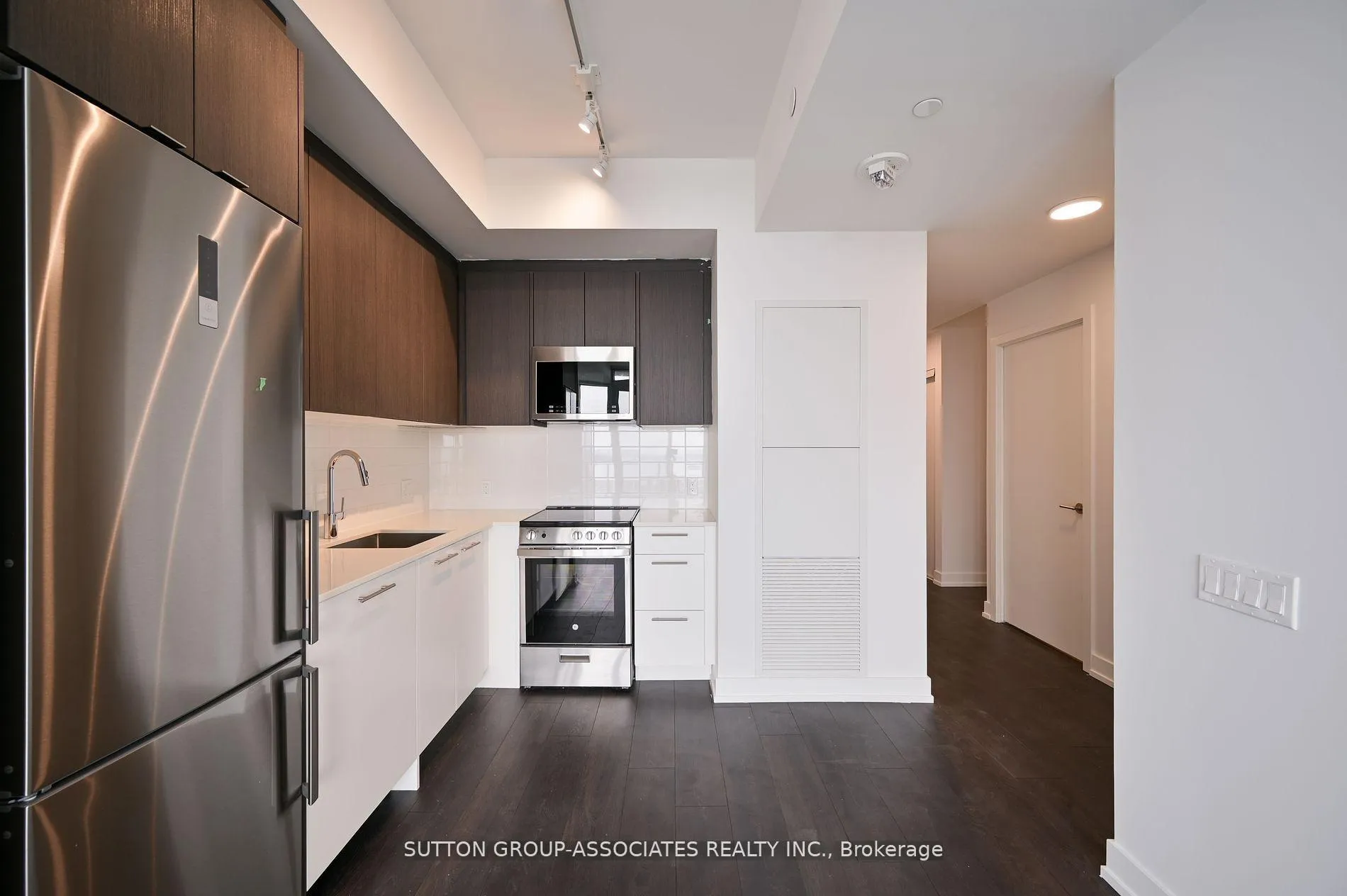 Photo 4 of Unit 1010, 215 Veterans Drive, Brampton, Northwest Brampton — HOMEH