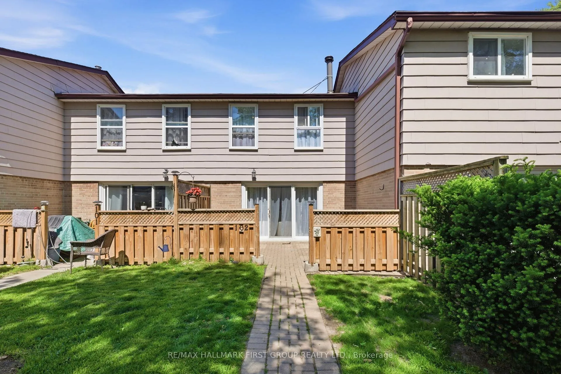 Photo 21 of Unit 102, 925 Bayly Street, Pickering, West Shore — HOMEH