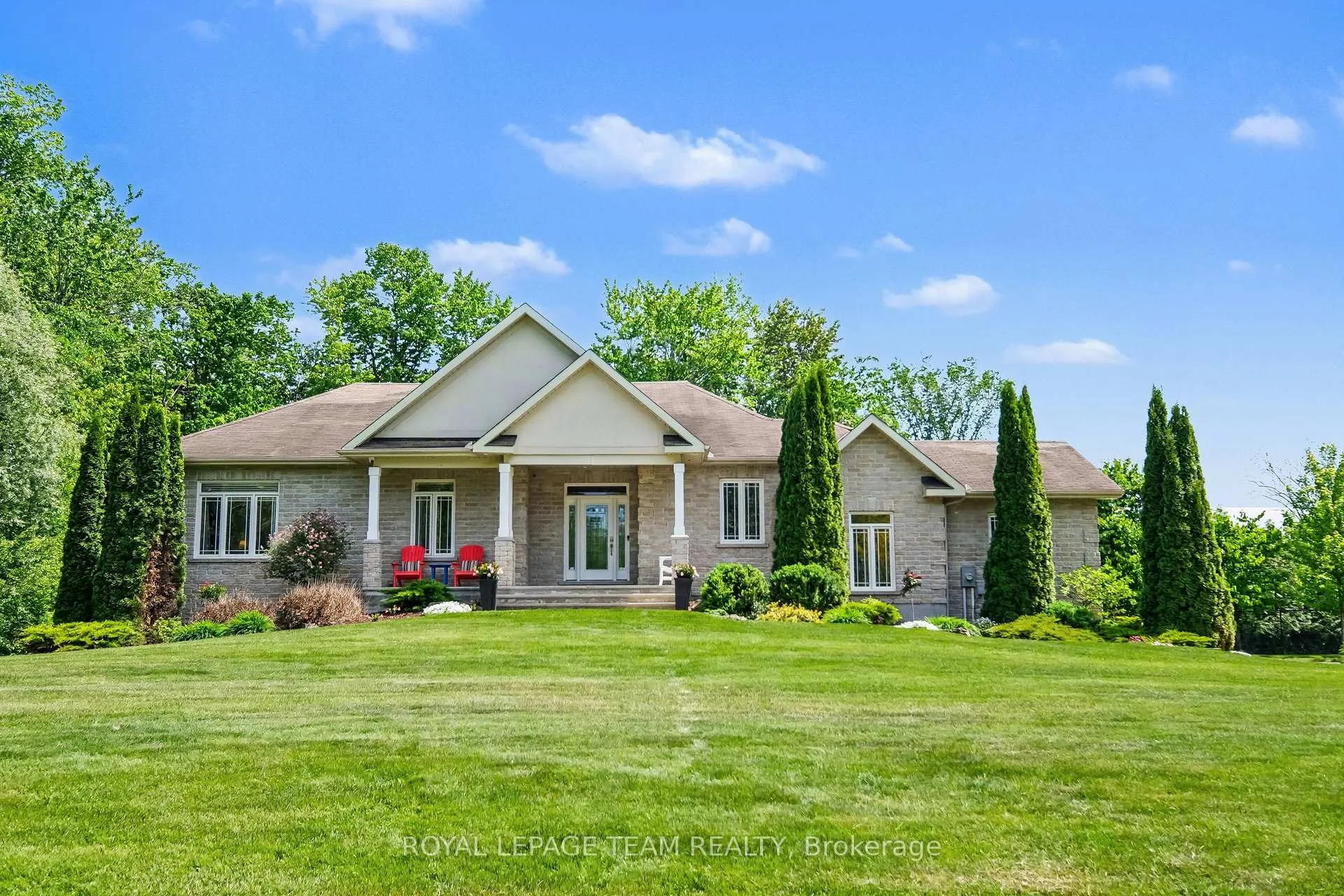 Photo 2 of 1650 Reindeer Way, Ottawa, Greely — HOMEH