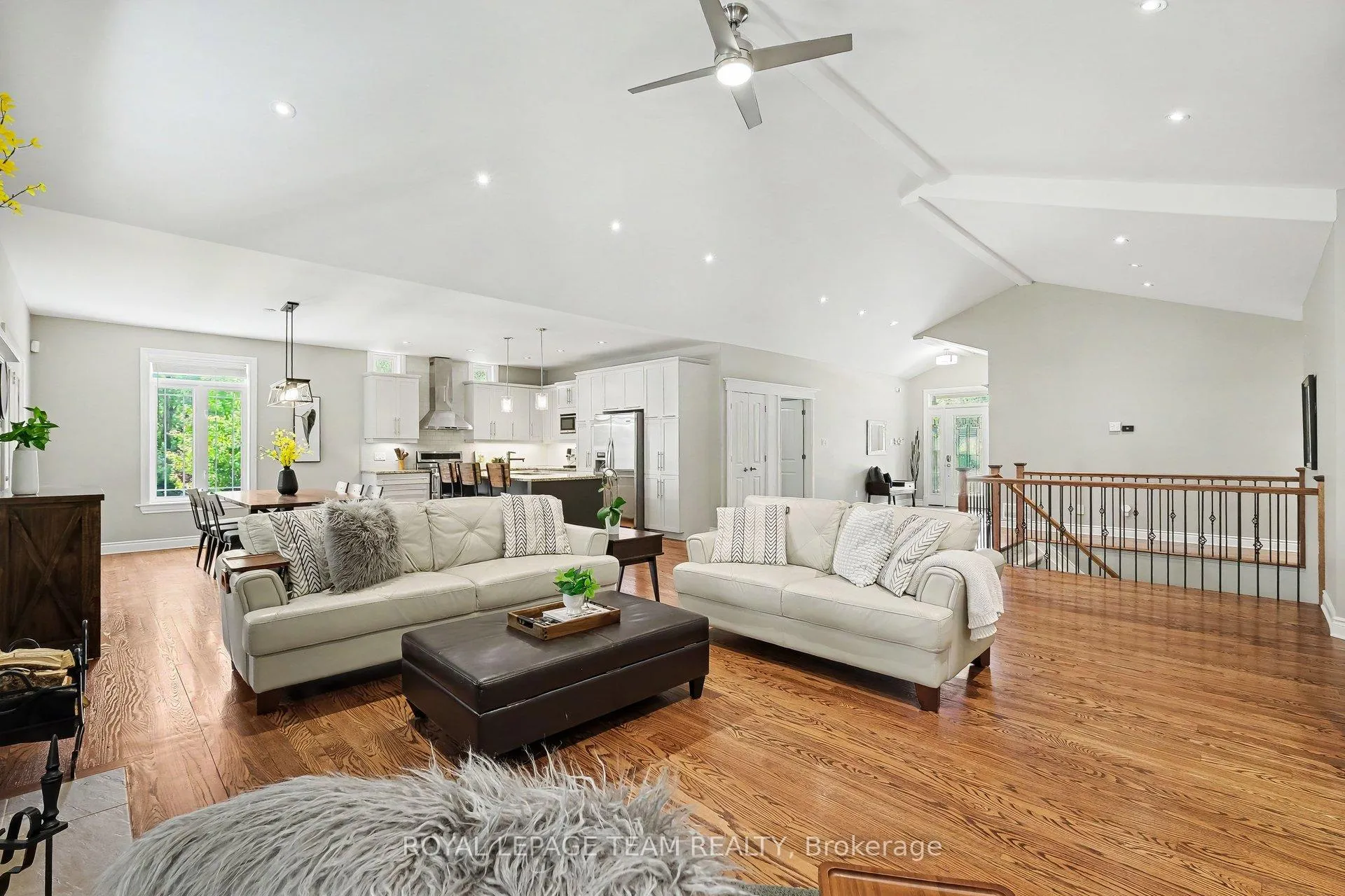 Photo 9 of 1650 Reindeer Way, Ottawa, Greely — HOMEH